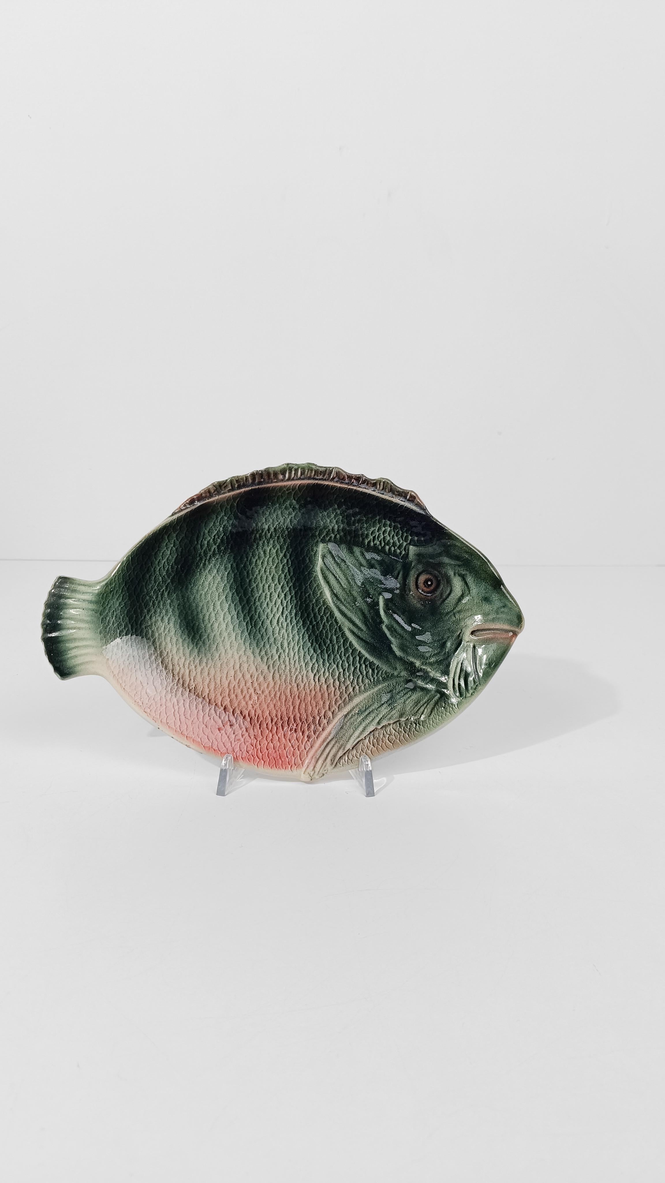 Italian Vintage Set of 6 Fish Shaped Plates in Glazed Majolica Ceramics 6