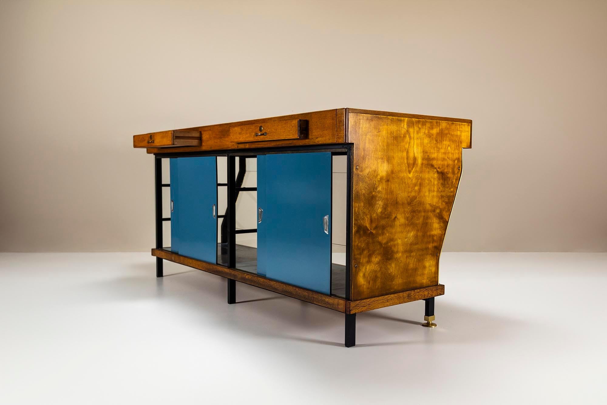 Italienischer Vintage Ladentisch und Vitrine, 1960er Jahre (Mitte des 20. Jahrhunderts) im Angebot