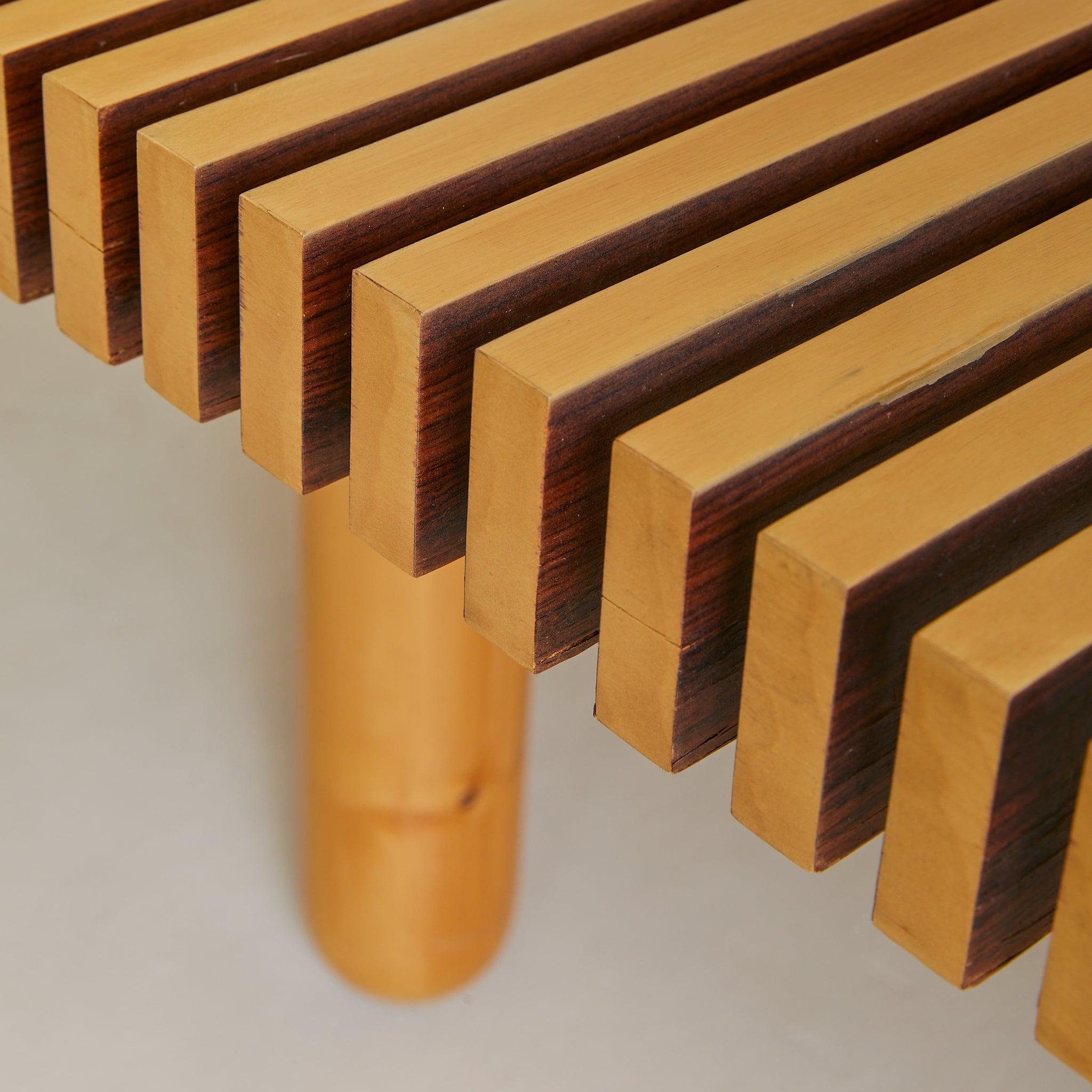 Italian Vintage Slatted Wood Dining Table with Extension en vente 4