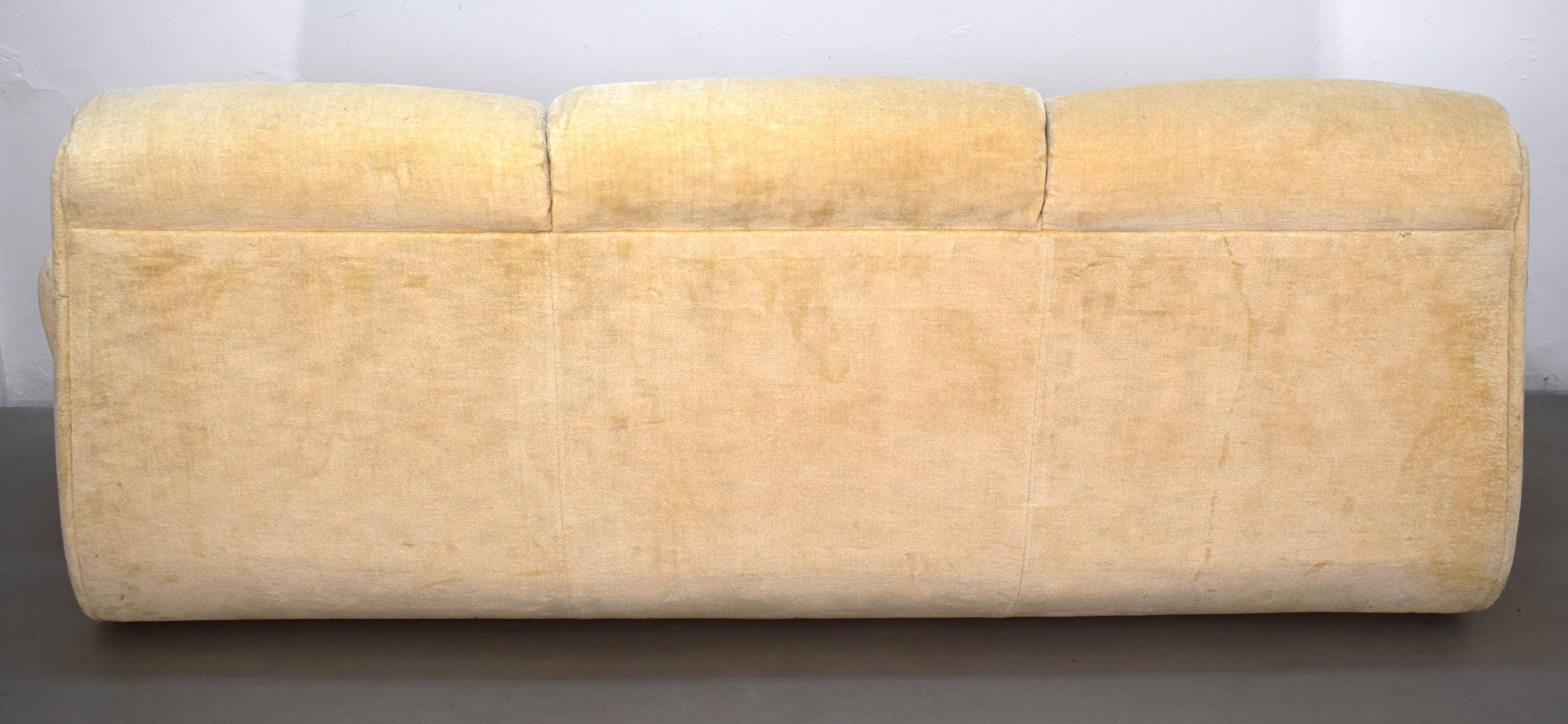 Italian vintage sofa by 1P, 1970s For Sale 4