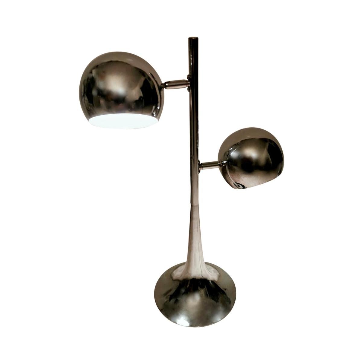 Lampe de table italienne vintage en acier  en vente