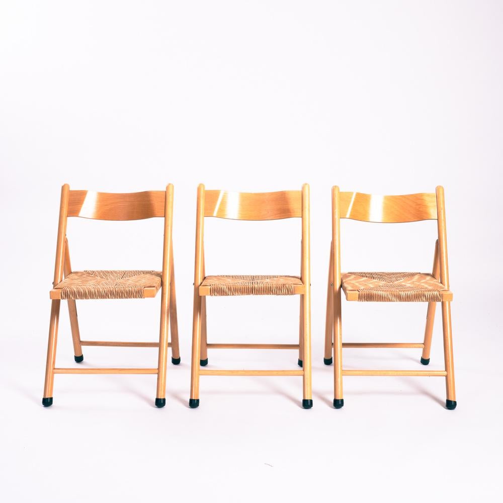 Italian vintage straw beech folding chairs, set of 3 For Sale 4
