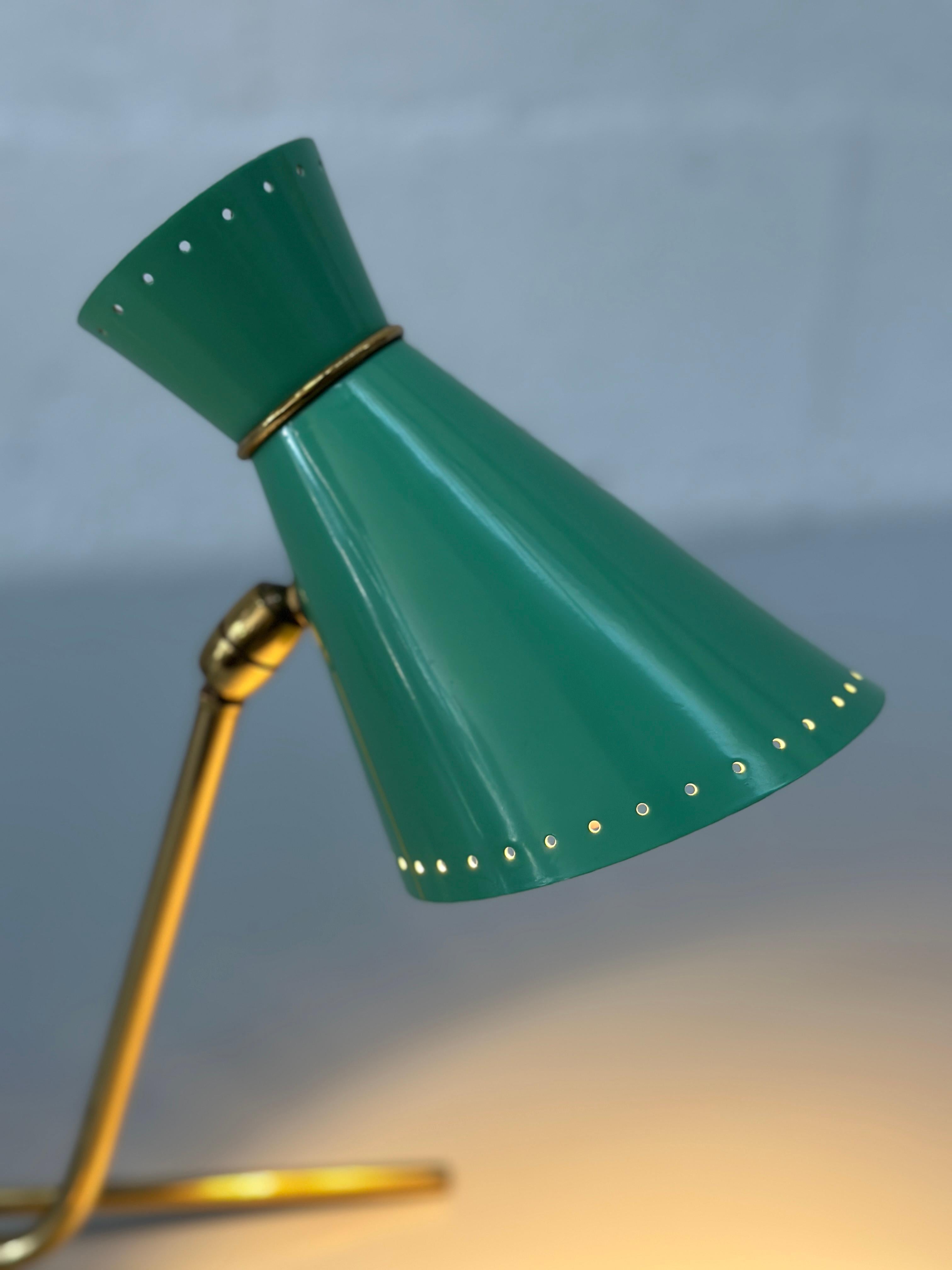 Italiano Lampada da tavolo / da terra vintage italiana in stile Stilnovo verde pastello - 1950s in vendita