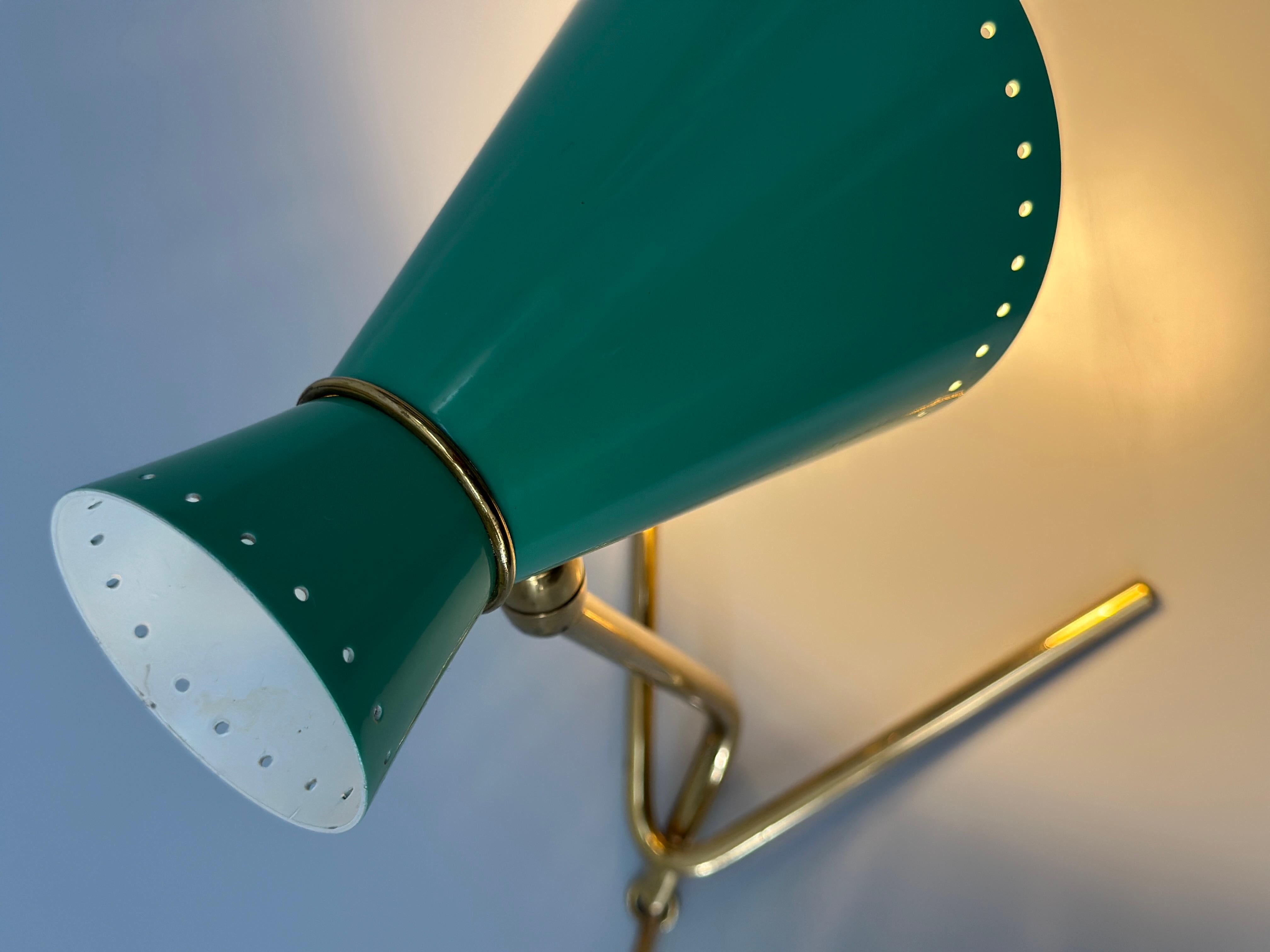 Lampada da tavolo / da terra vintage italiana in stile Stilnovo verde pastello - 1950s In condizioni buone in vendita a Genève, GE