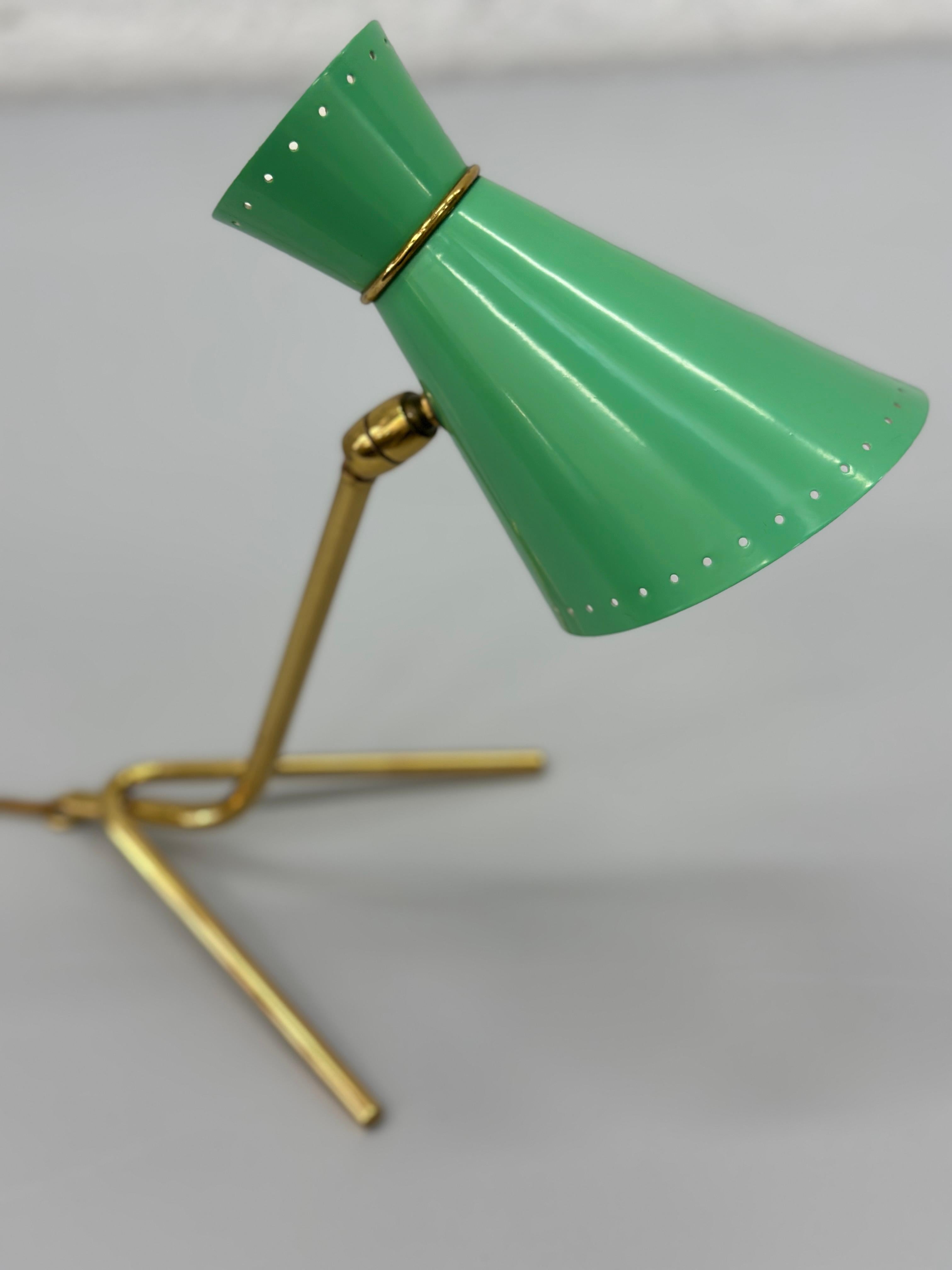 Metallo Lampada da tavolo / da terra vintage italiana in stile Stilnovo verde pastello - 1950s in vendita