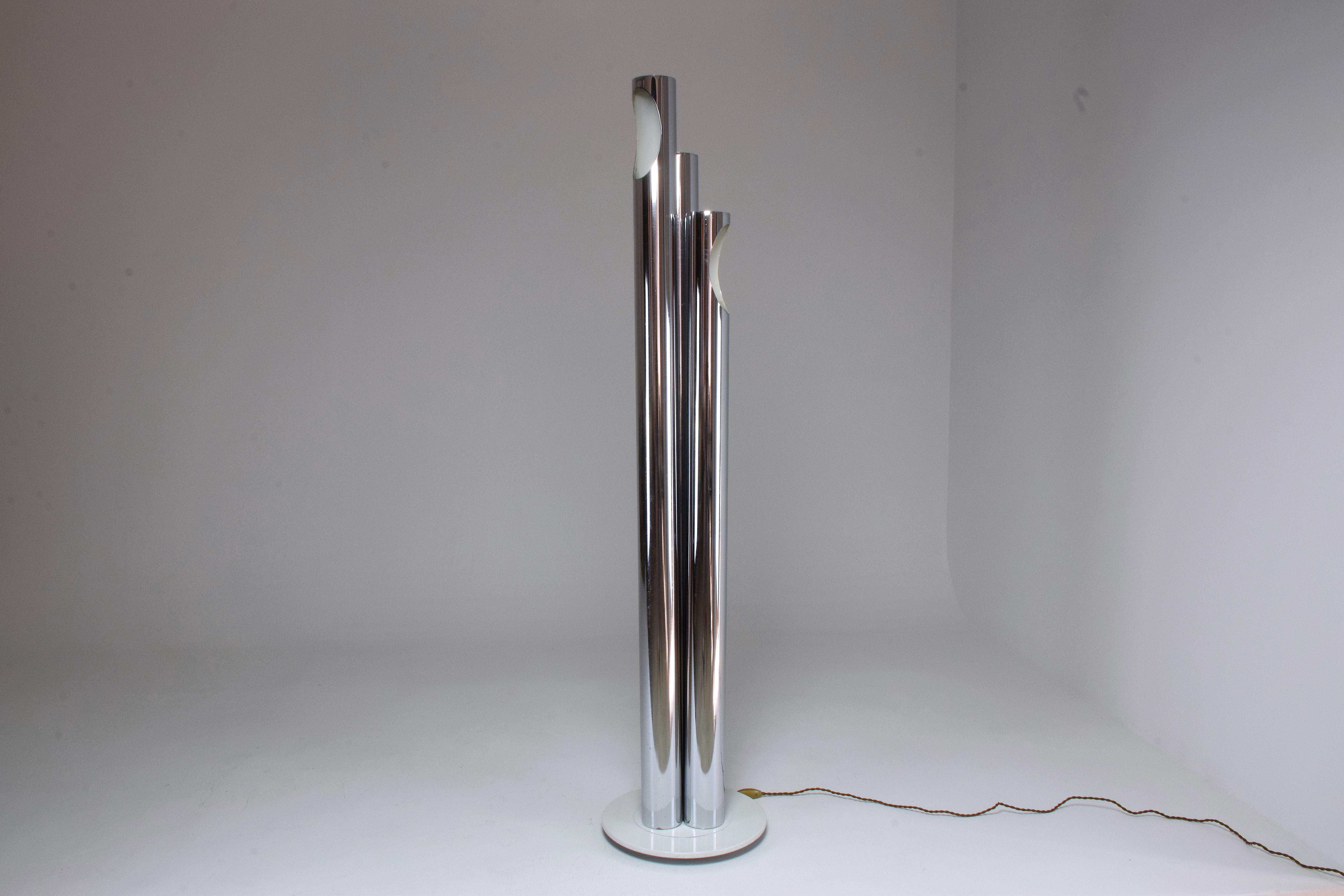 Mid-Century Modern Italian Vintage Tubular Chrome Floor Lamp, 1970s