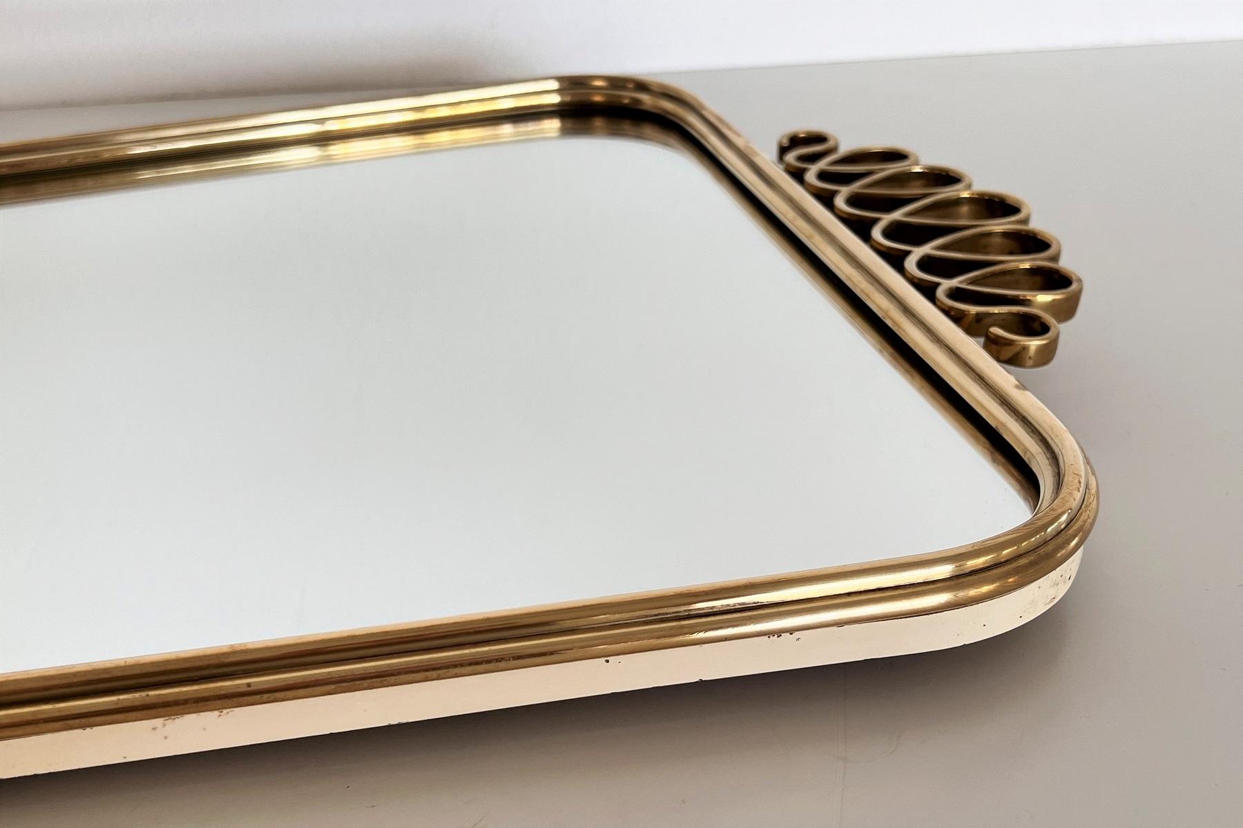 Italian Vintage Wall Mirror with Brass Frame and Detail in Giò Ponti Style, 1970 7