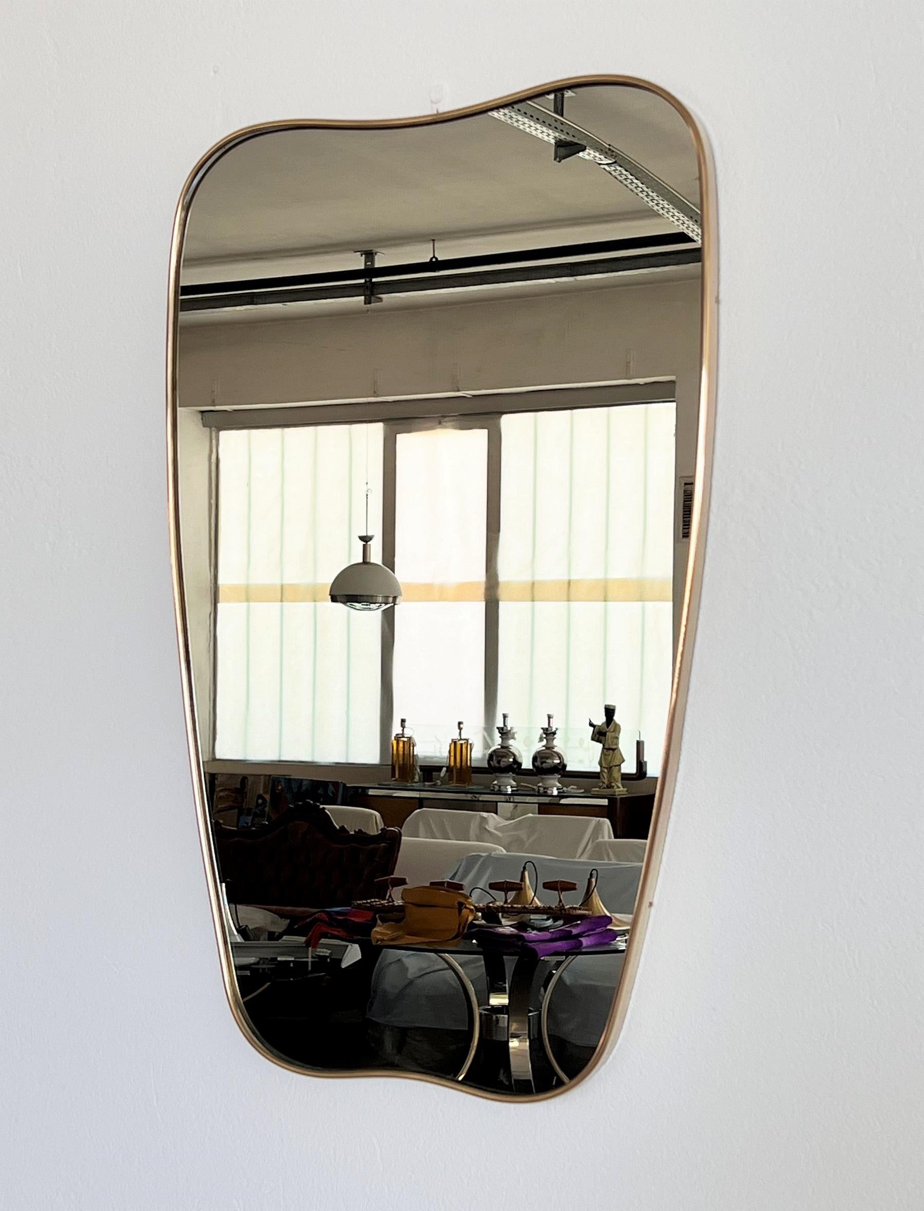 Italian Vintage Wall Mirror with Brass Frame in Giò Ponti Style, 1970s 4