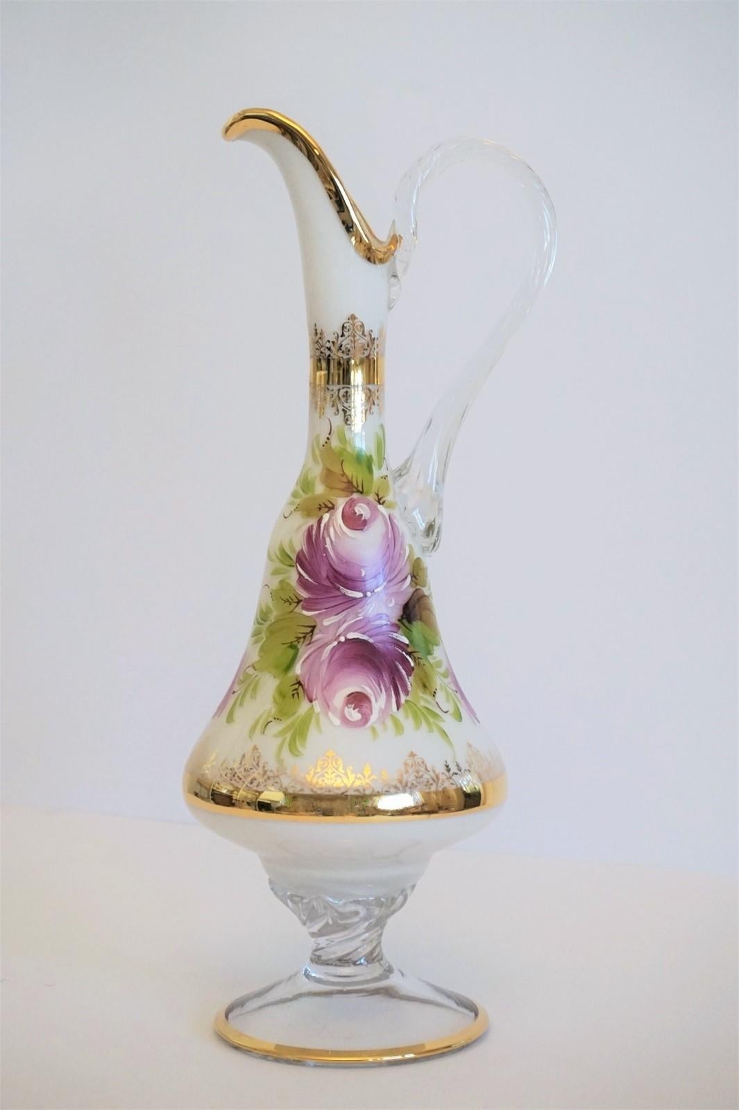 Set aus Karaffe und Gläsern aus weißem Muranoglas mit Opalglas, Italien 1960er Jahre im Zustand „Gut“ in Frankfurt am Main, DE