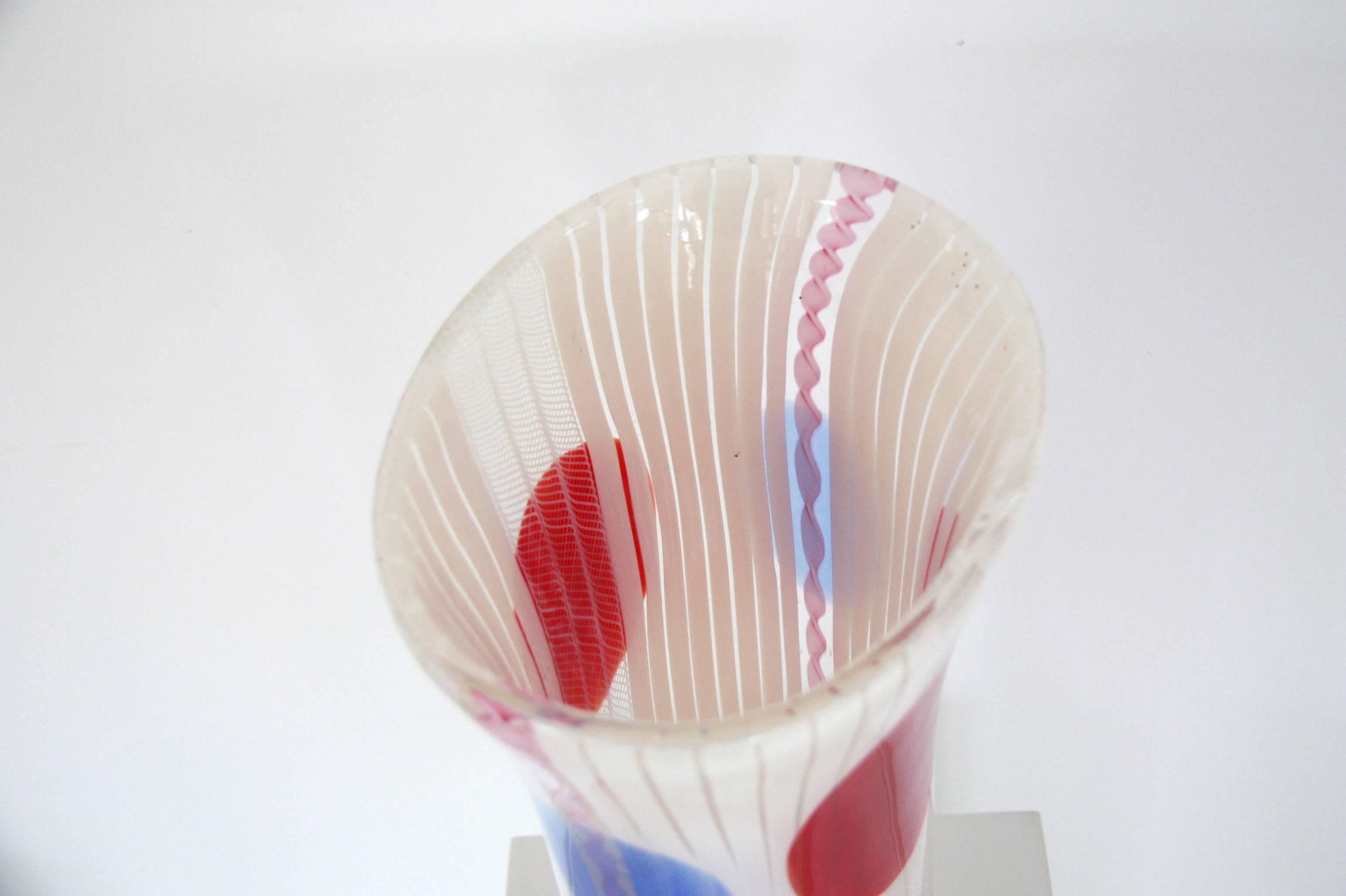 Italian Vintage White Red Blue Glass Vase for Avem Murano, circa 1955 For Sale 1