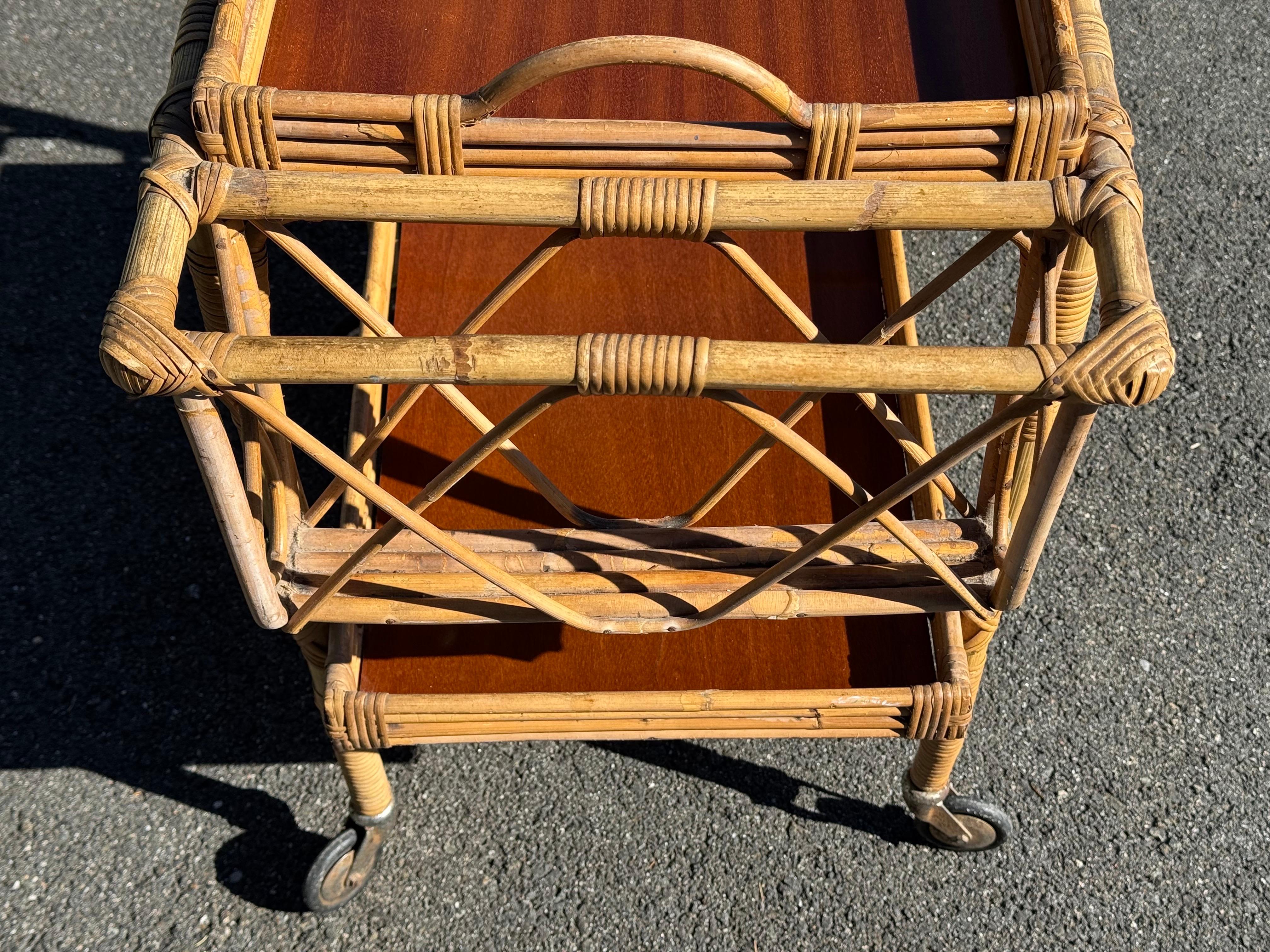 Italienischer Vintage-Barwagen aus Weidengeflecht im Angebot 7