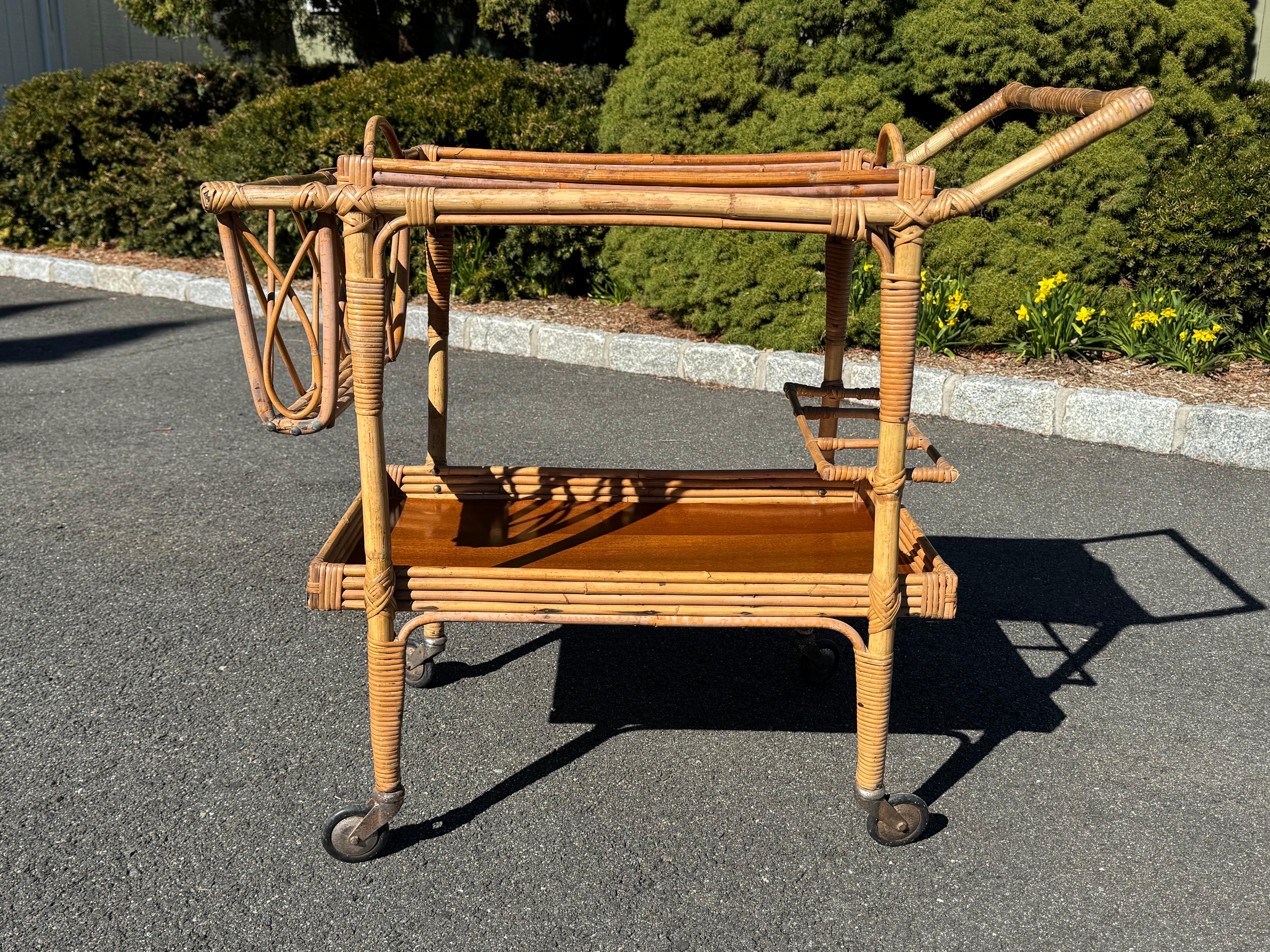 Italienischer Vintage-Barwagen aus Weidengeflecht im Angebot 2