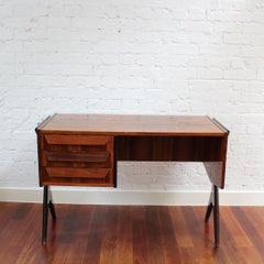 Italienischer Vintage-Schreibtisch, zugeschrieben Vittorio Dassi (ca. 1950er Jahre)