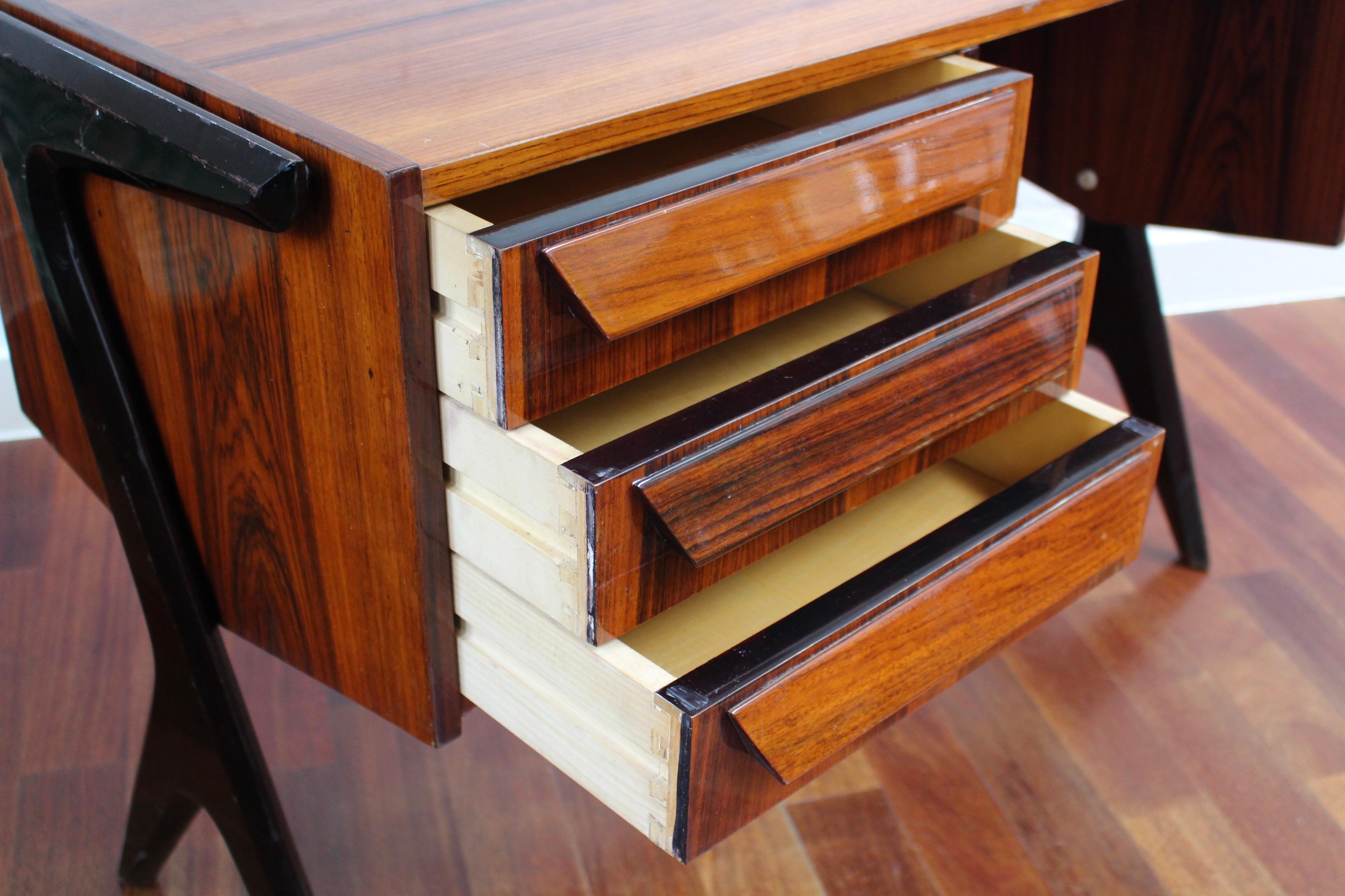 Italian Vintage Writing Desk Attributed to Vittorio Dassi (circa 1950s) For Sale 2