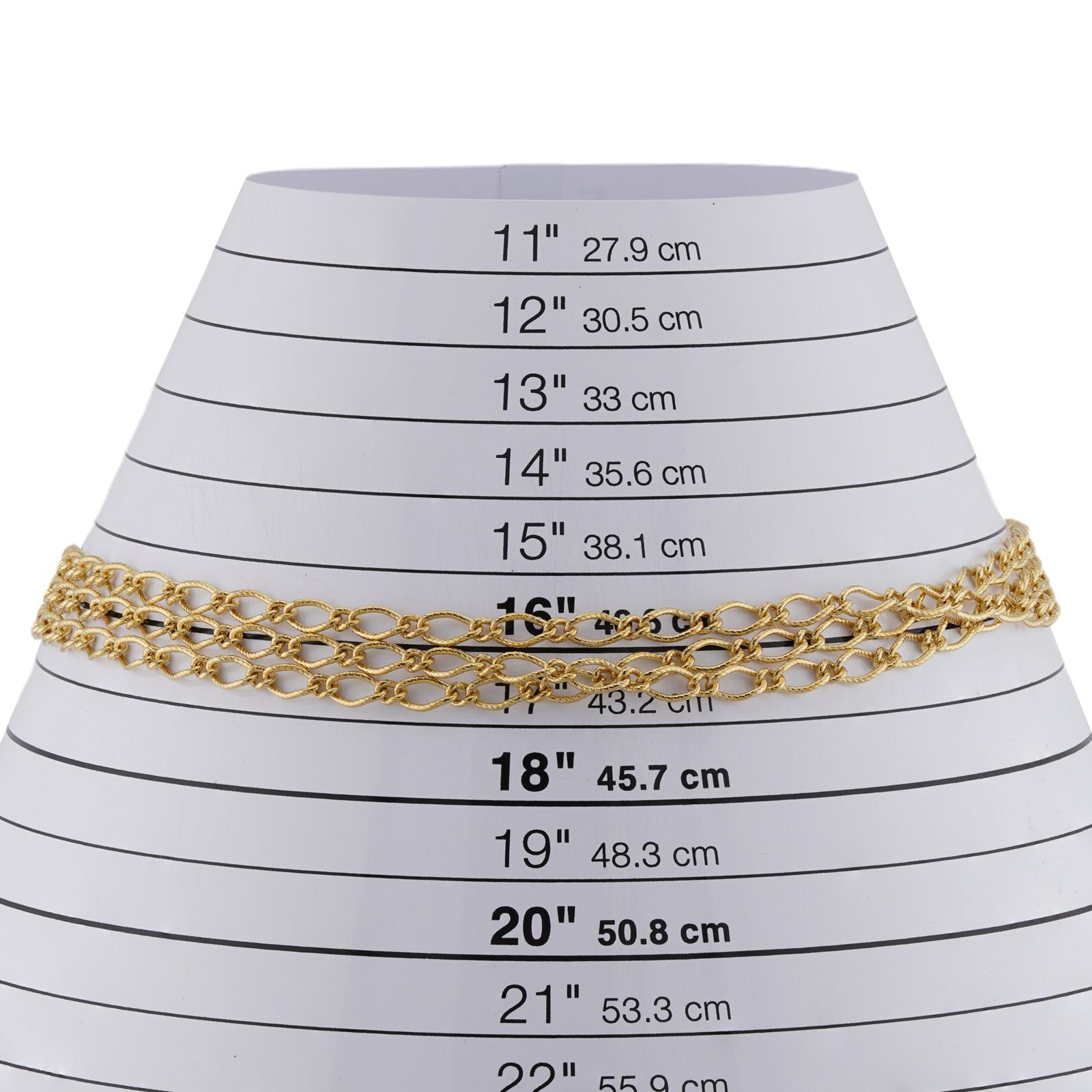 Collana a catena a tre file in oro giallo vintage italiano In condizioni ottime in vendita a New York, NY