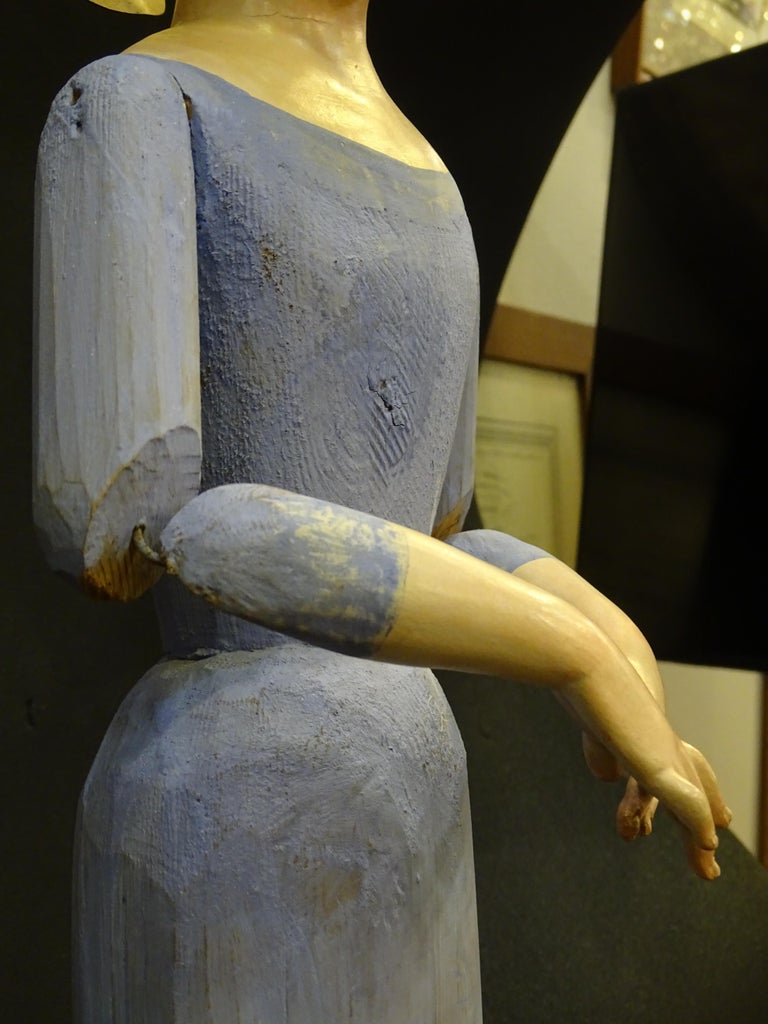 Italian Virgin Wood Sculpture, Capipota, Dressing Image For Sale 5