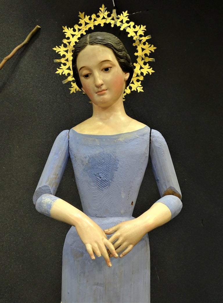 Mid-19th Century Italian Virgin Wood Sculpture, Capipota, Dressing Image For Sale