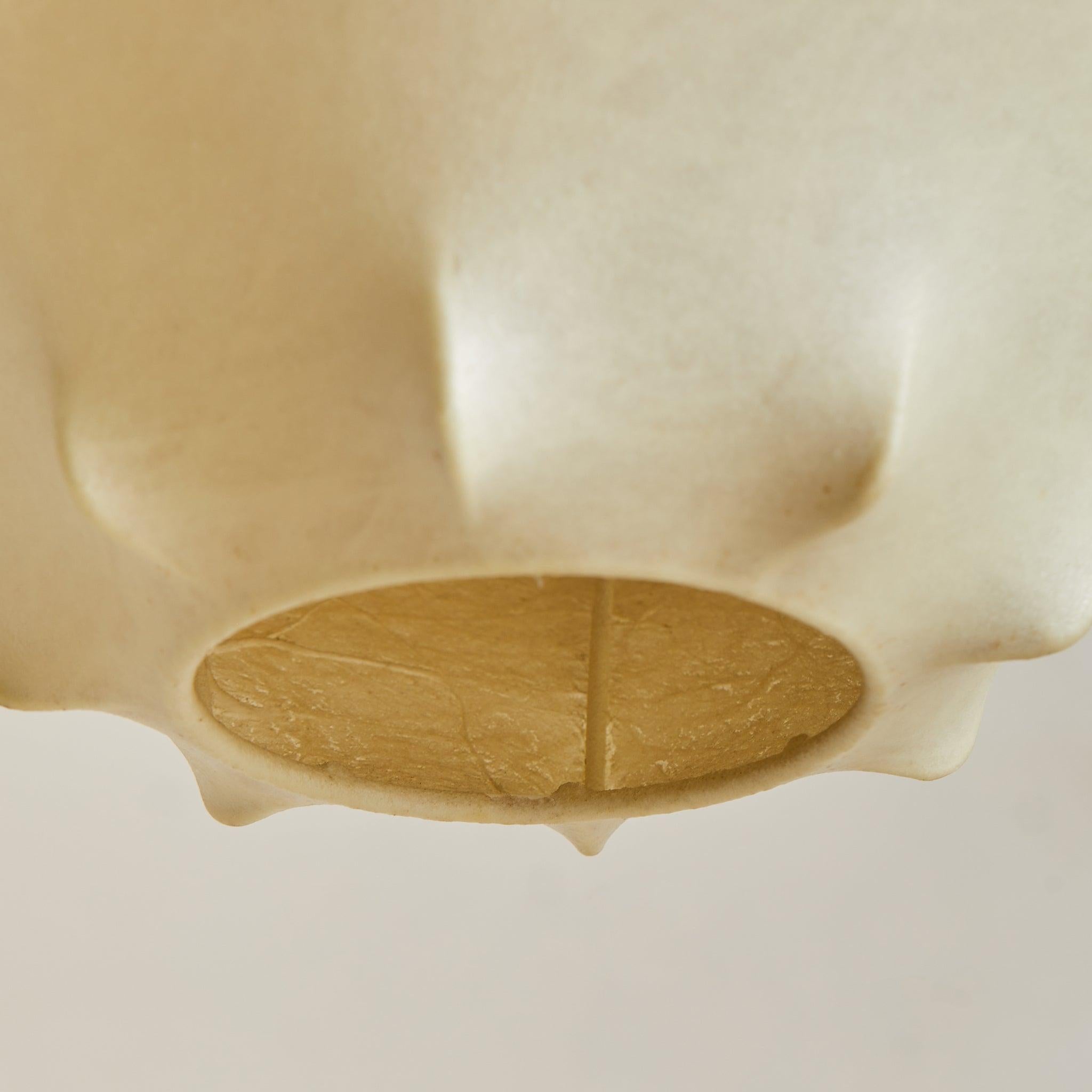 Milieu du XXe siècle Italian 'Viscontea' Cocoon Pendant by Achille & Pier Giacomo Castiglioni, 1962 en vente