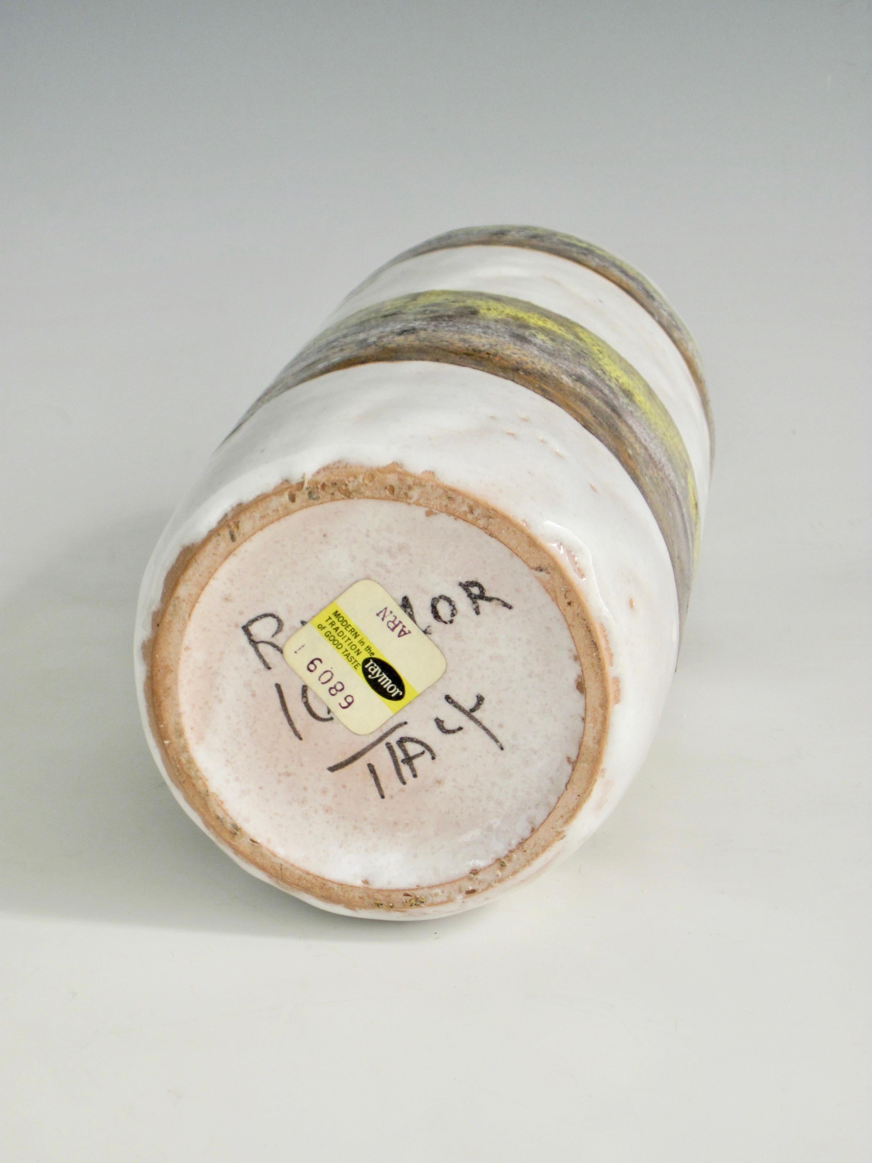 XX secolo Vaso a collo di bottiglia in smalto vulcanico italiano per Raymor, anni '60 in vendita
