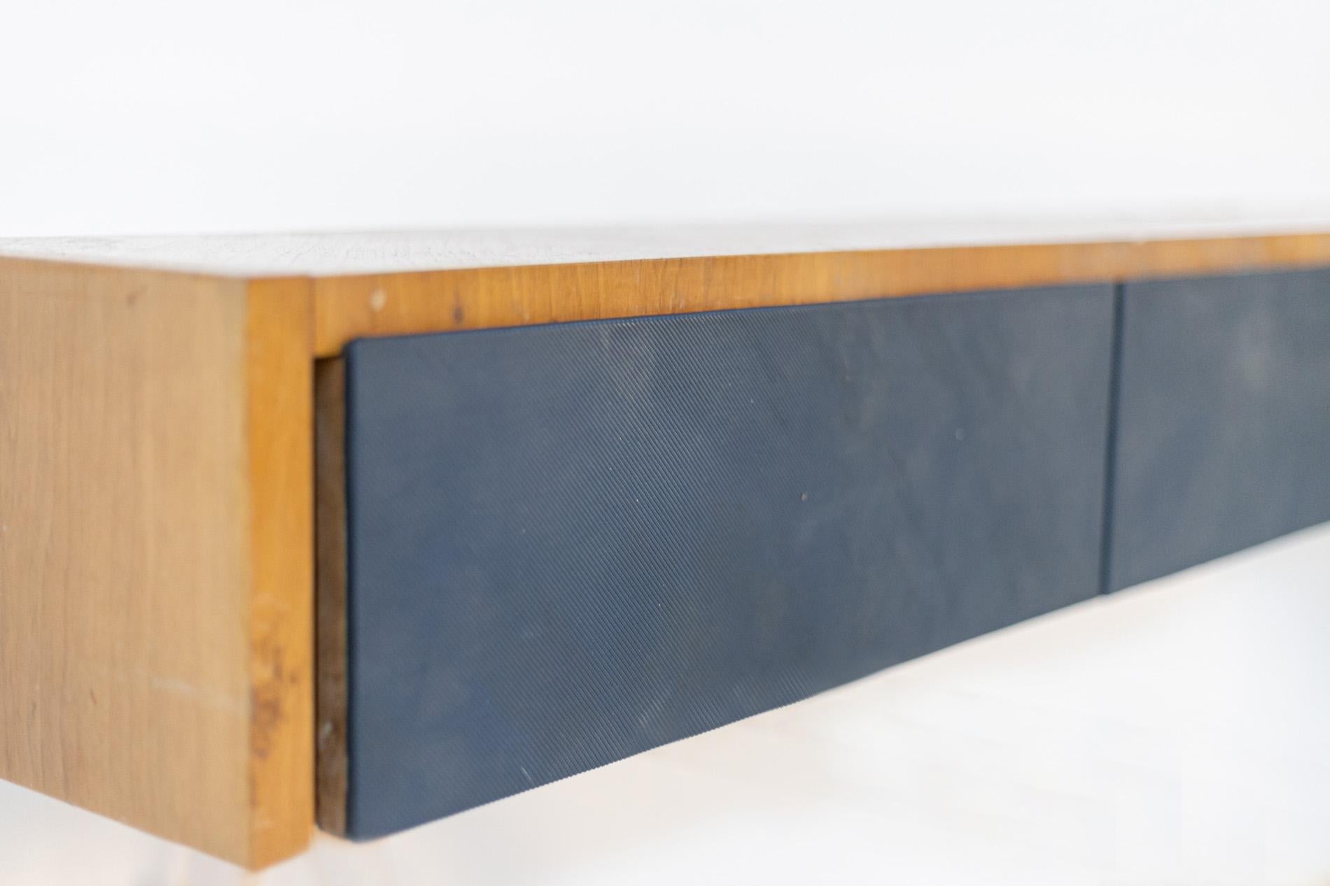 Italian Wall Console Attr. to Melchiorre Bega in Walnut and Blue Fabric In Fair Condition For Sale In Milano, IT