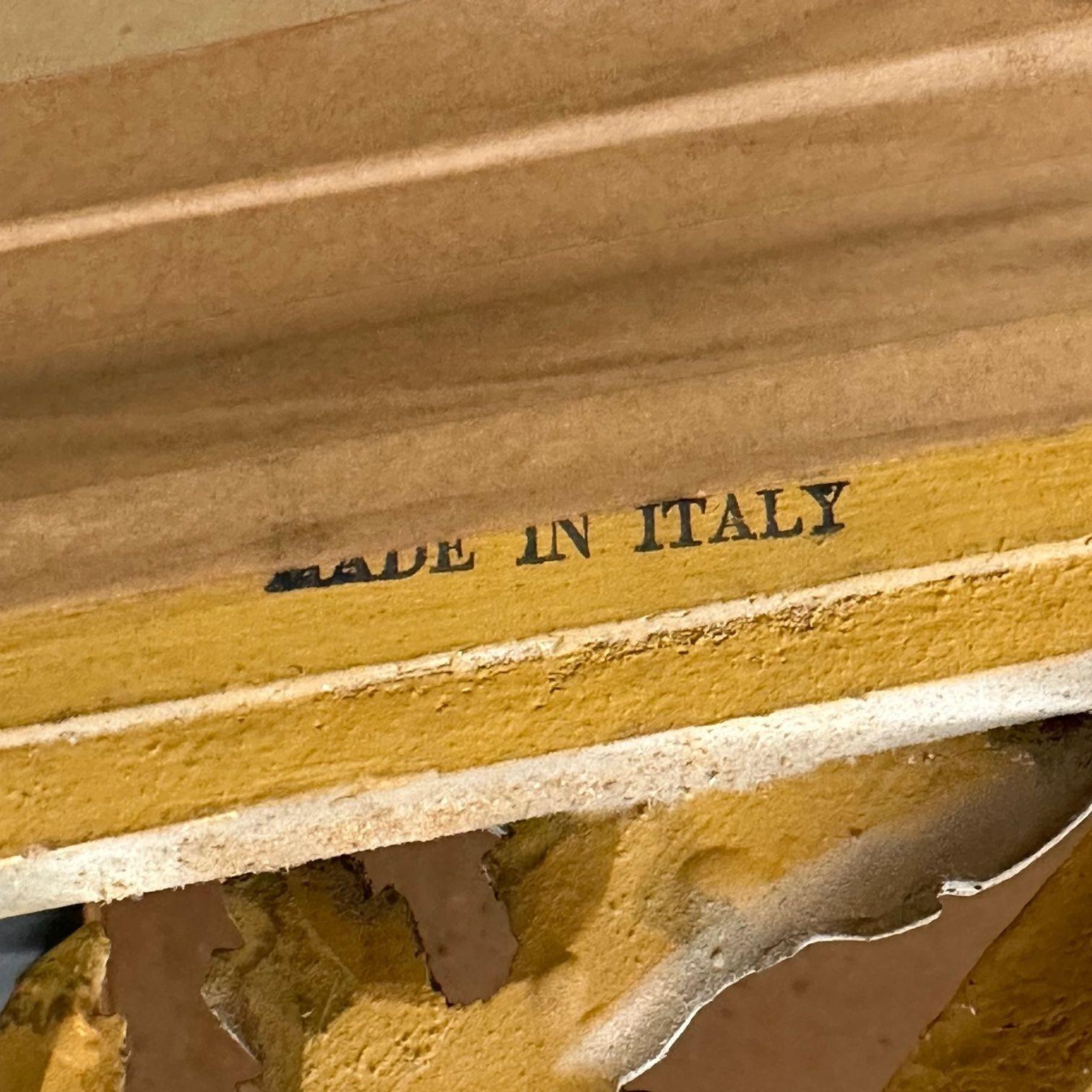 Italienischer Wand-, Konsolen-, Kamin- oder Pfeilerspiegel, 1930er Jahre, vergoldetes Gold, geschnitzt im Angebot 1