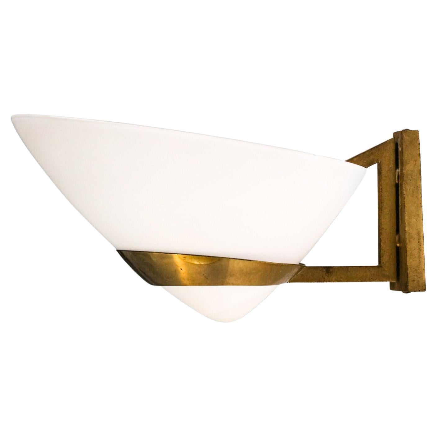 Italian Wall Lamp 50's Brass and Opaline Vintage For Sale