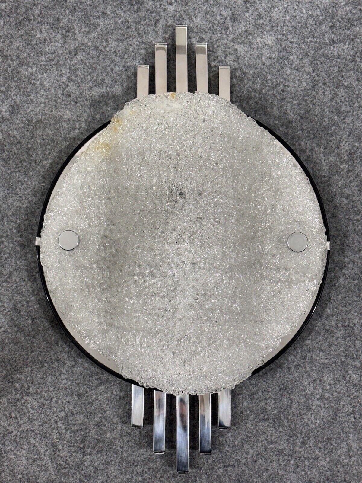 Italian Wall Lamp by Angelo Brotto for Esperia, 1970.

Due punti luce

Struttura in ottime condizioni conservative, il vetro presenta tracce di usura e colla. (Vedi foto)

In ogni caso è un pezzo meraviglioso che renderà unica la vostra