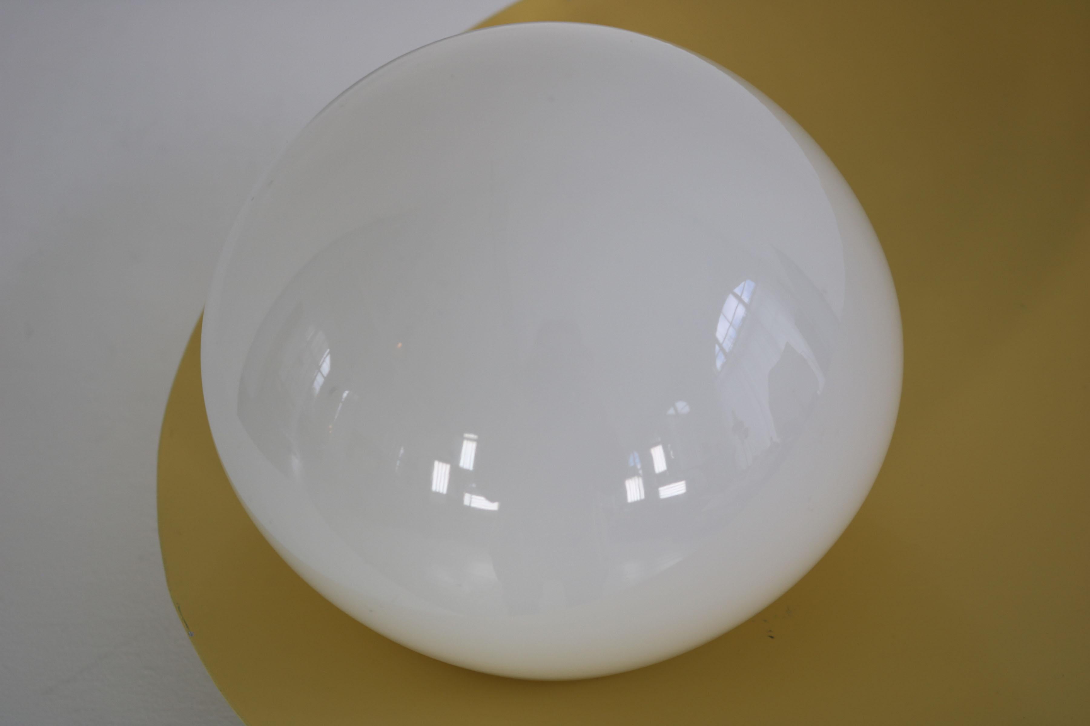 Glass Italian Wall Lamp from the 1960s For Sale