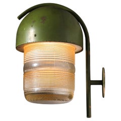 Italian wall lamp in glass and green lacquered metal from the 1960s