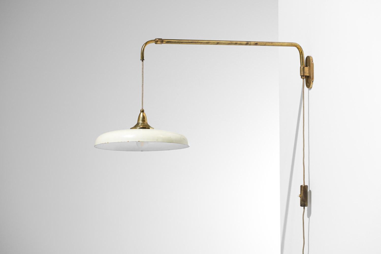 Italian Wall Lamp of the 1950s Attributed to Arredoluce by Angelo Lelli 4