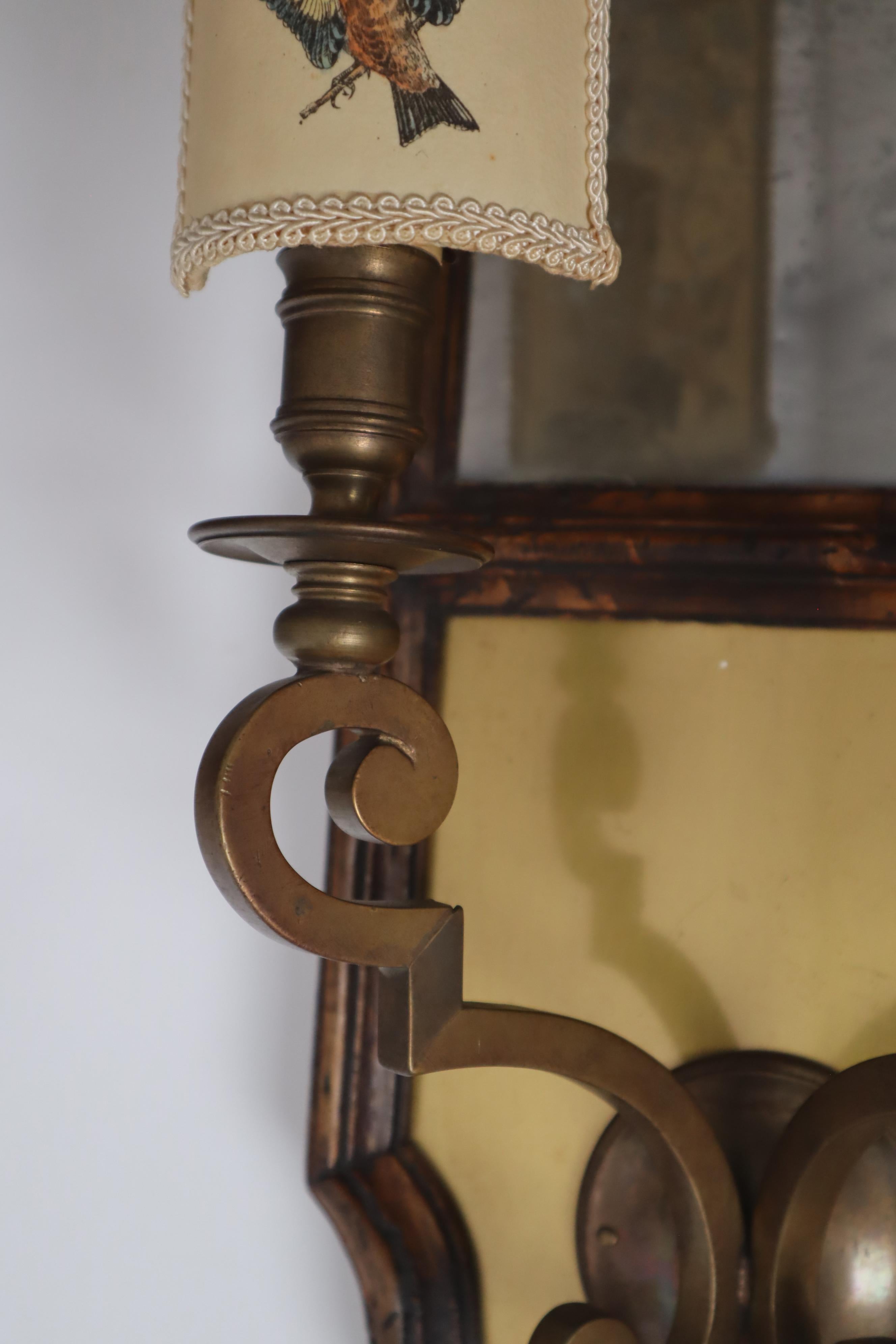 Italienische Wandlampe mit Antique Mirror Glas und Vogel-Lampenschirmen im Angebot 2
