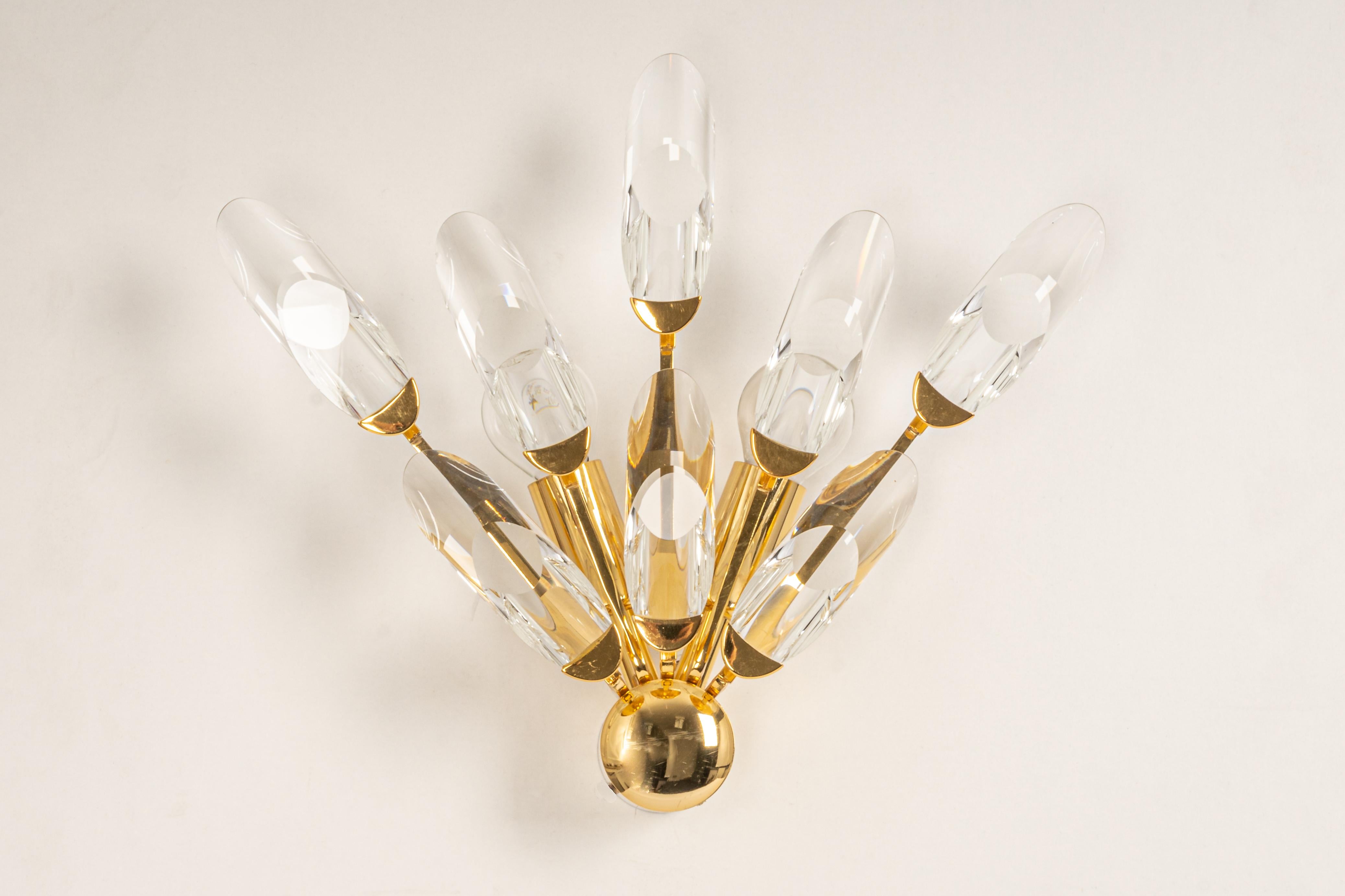 Italian Wall Light by Stilkronen, Gilt Brass Crystal Glass, 1970s In Good Condition For Sale In Aachen, NRW
