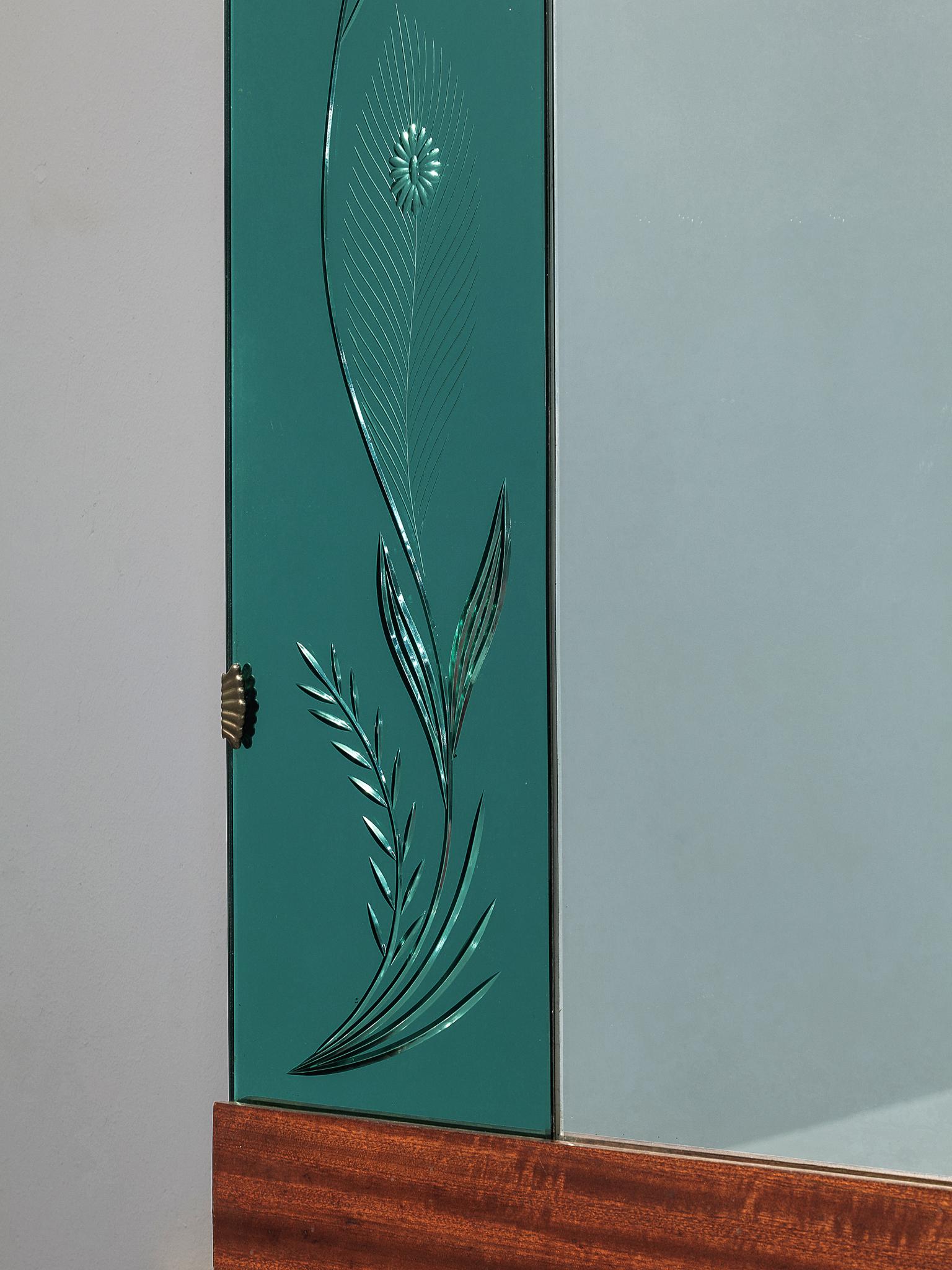 Milieu du XXe siècle Élégant miroir mural italien avec led turquoise en vente