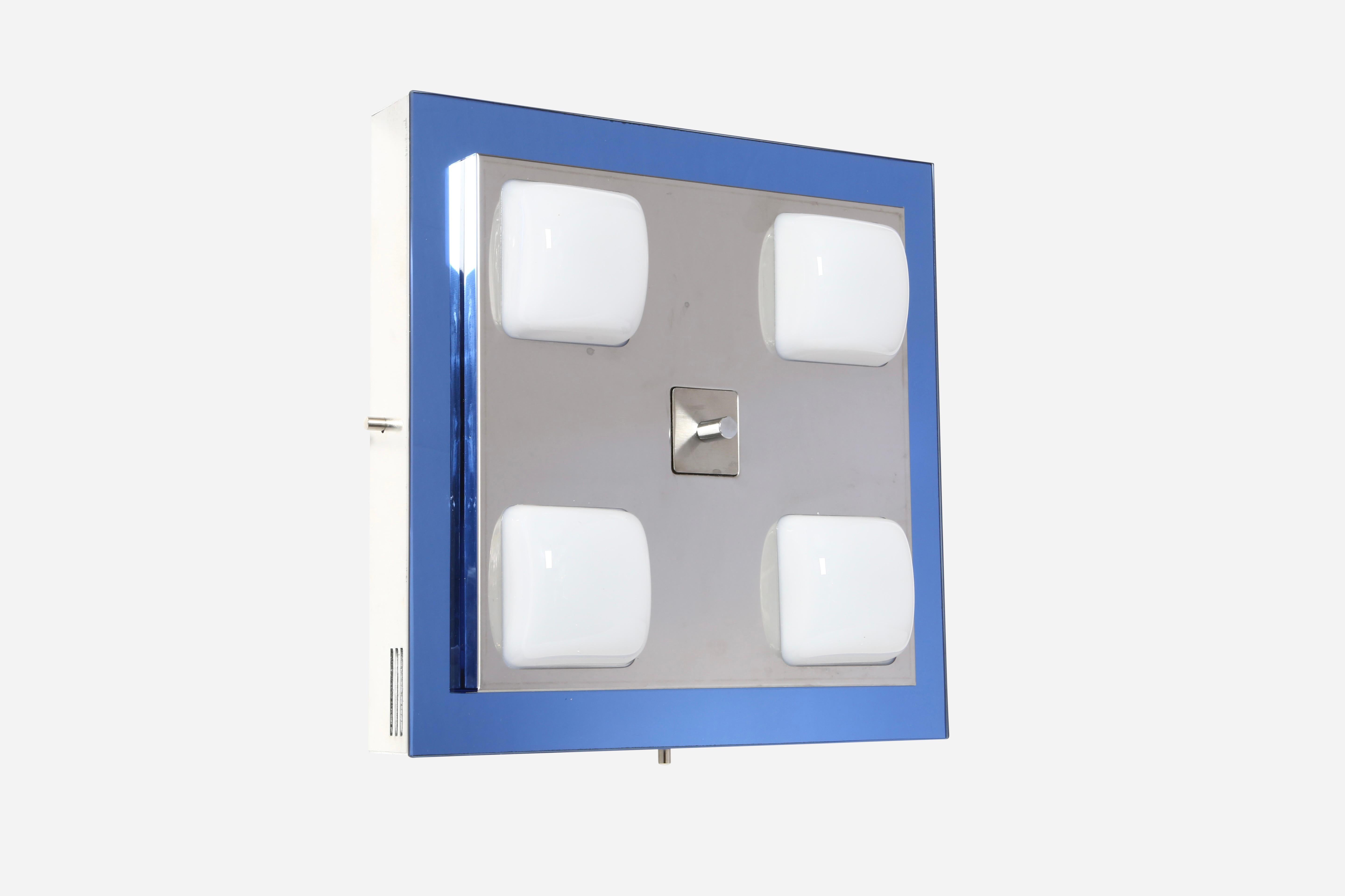 Italienische Wand- oder Deckenleuchten, Italien, 1970er Jahre (Moderne der Mitte des Jahrhunderts) im Angebot