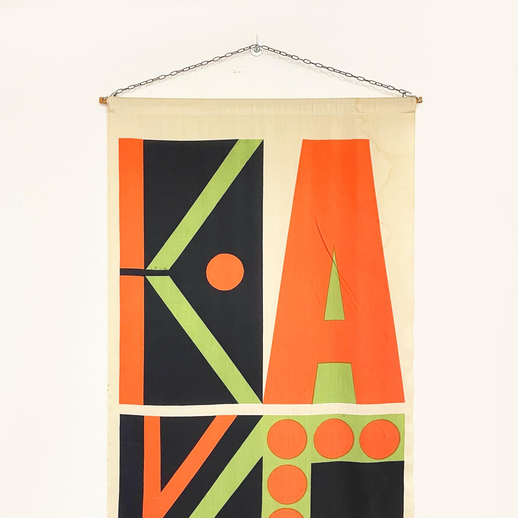 Italian Mid-Century Modern Wall print on fabric mod. Kakemono by Giulio Confalonieri, 1900-1950s
Wall print on fabric mod. Kakemono, supported by two round section wooden rods at the top and bottom. The Kakemono writing, divided by syllables, is