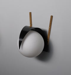 Italienische Wandleuchter aus Messing und Opalglas – Vintage STILNOVO, Opalglas-Applikation