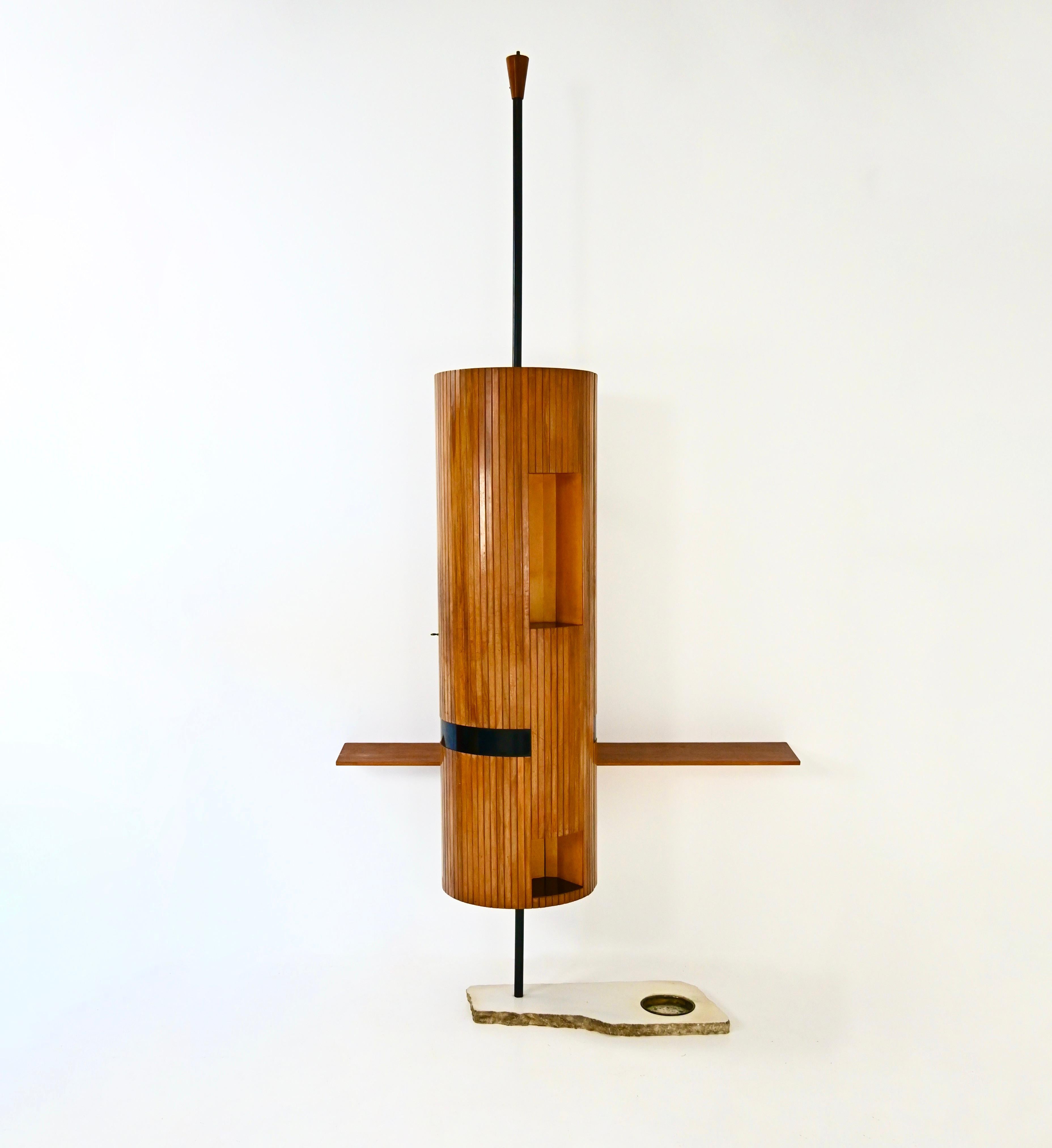 Italienischer Wandschrank von Vittoriano Viganò, 1960er Jahre im Zustand „Gut“ im Angebot in bruxelles, BE