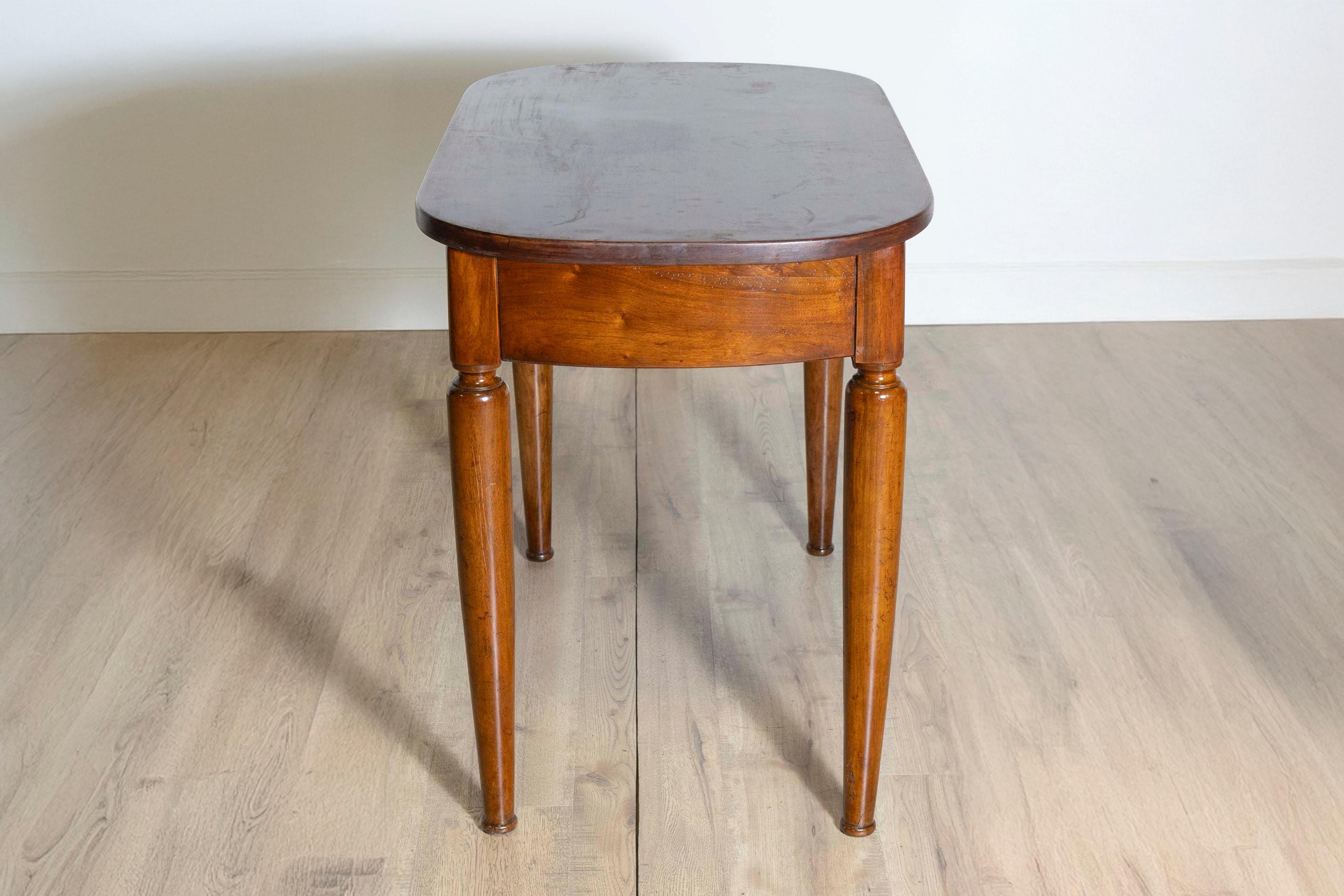 19th Century Italian Walnut 1890s Side Table with Oval Top, One Drawer and Cylindrical Legs For Sale