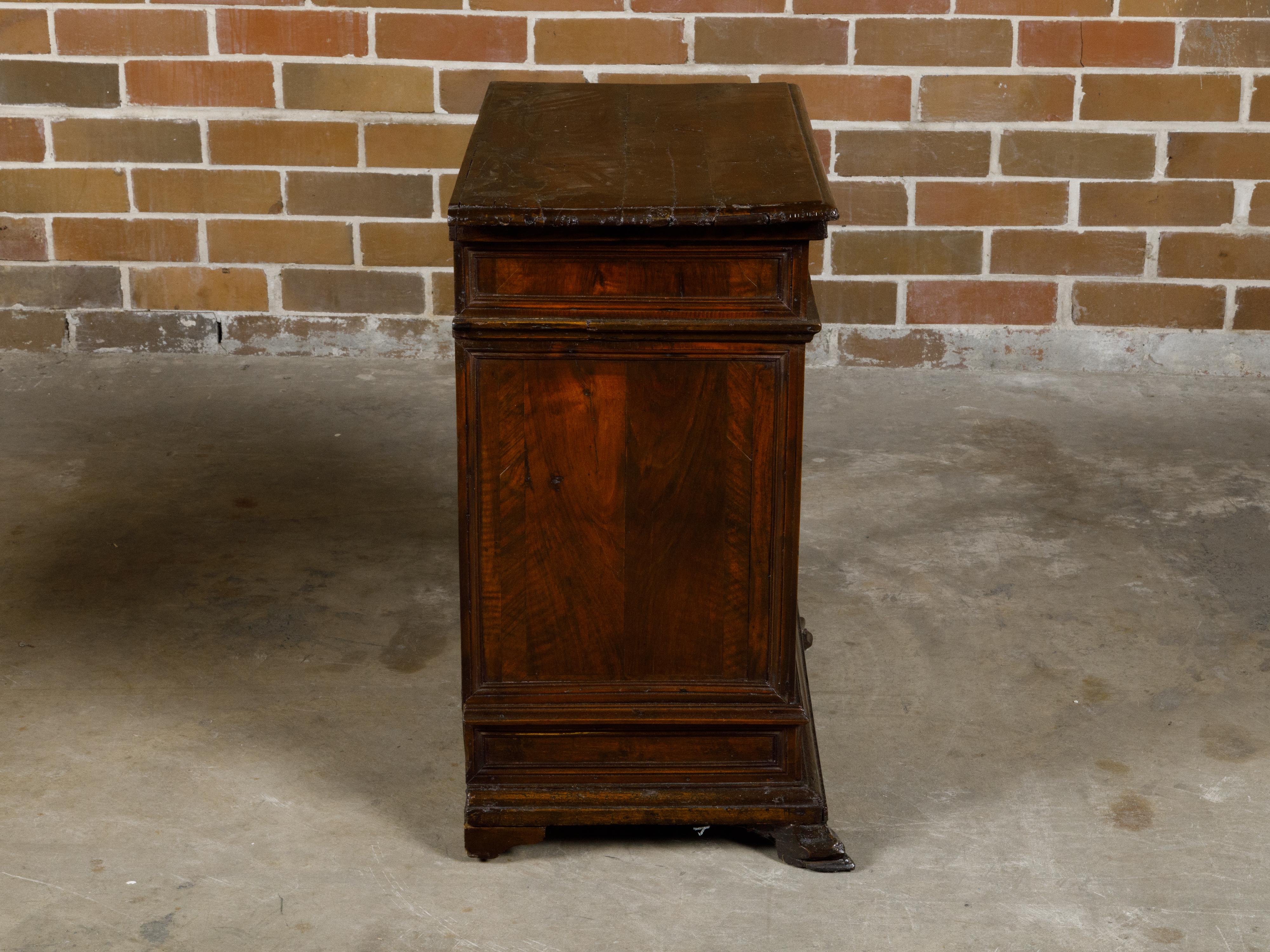 Italian Walnut 19th Century Credenzino with Dentil Molding and Carved Feet For Sale 12
