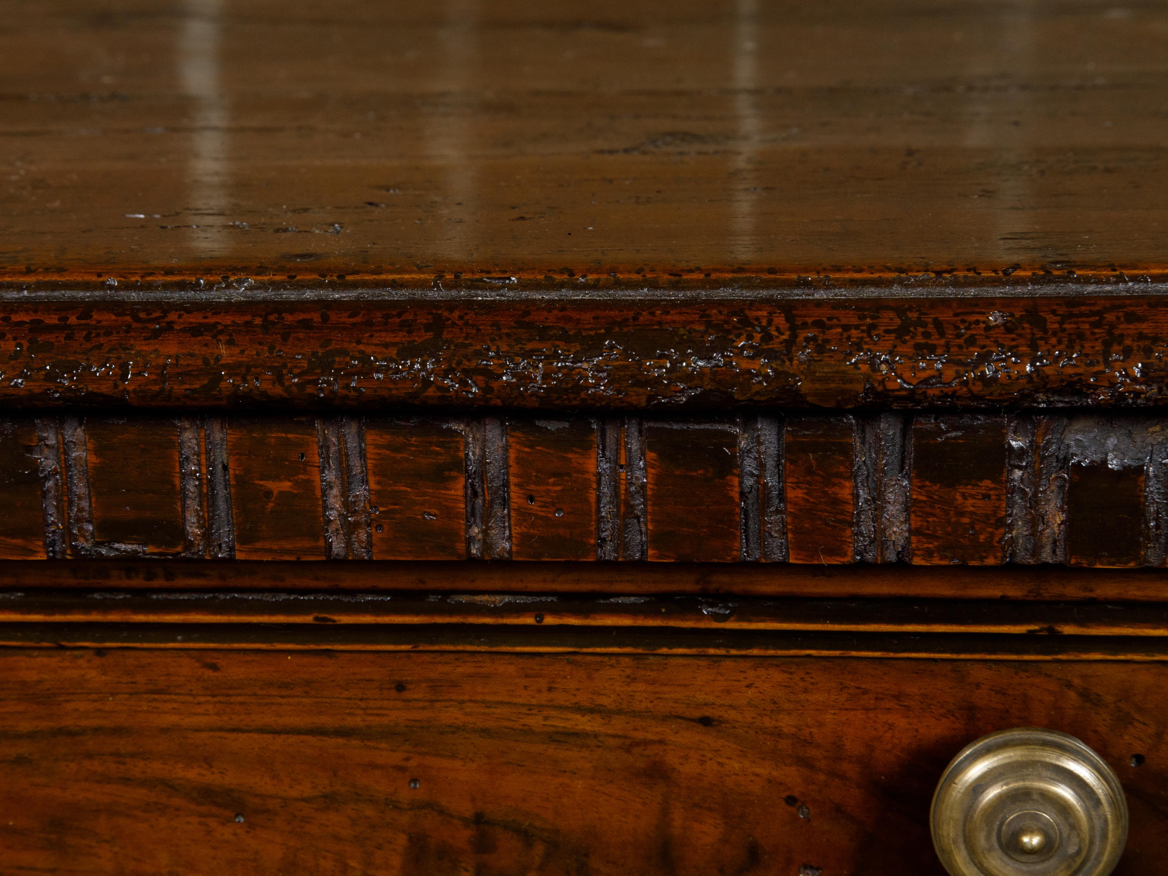 Italian Walnut 19th Century Credenzino with Dentil Molding and Carved Feet For Sale 3