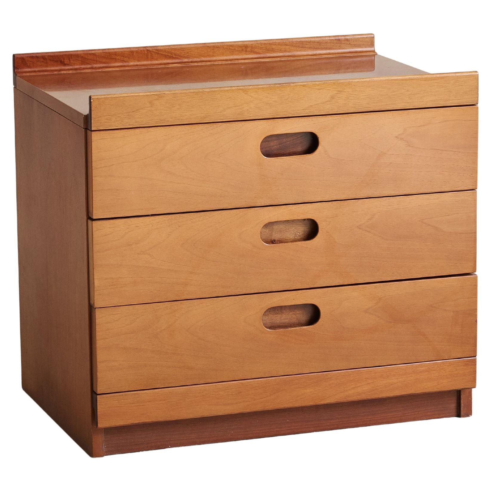 Italian Walnut 3-Drawer Nightstand by Tito Agnoli for Molteni, 1970s