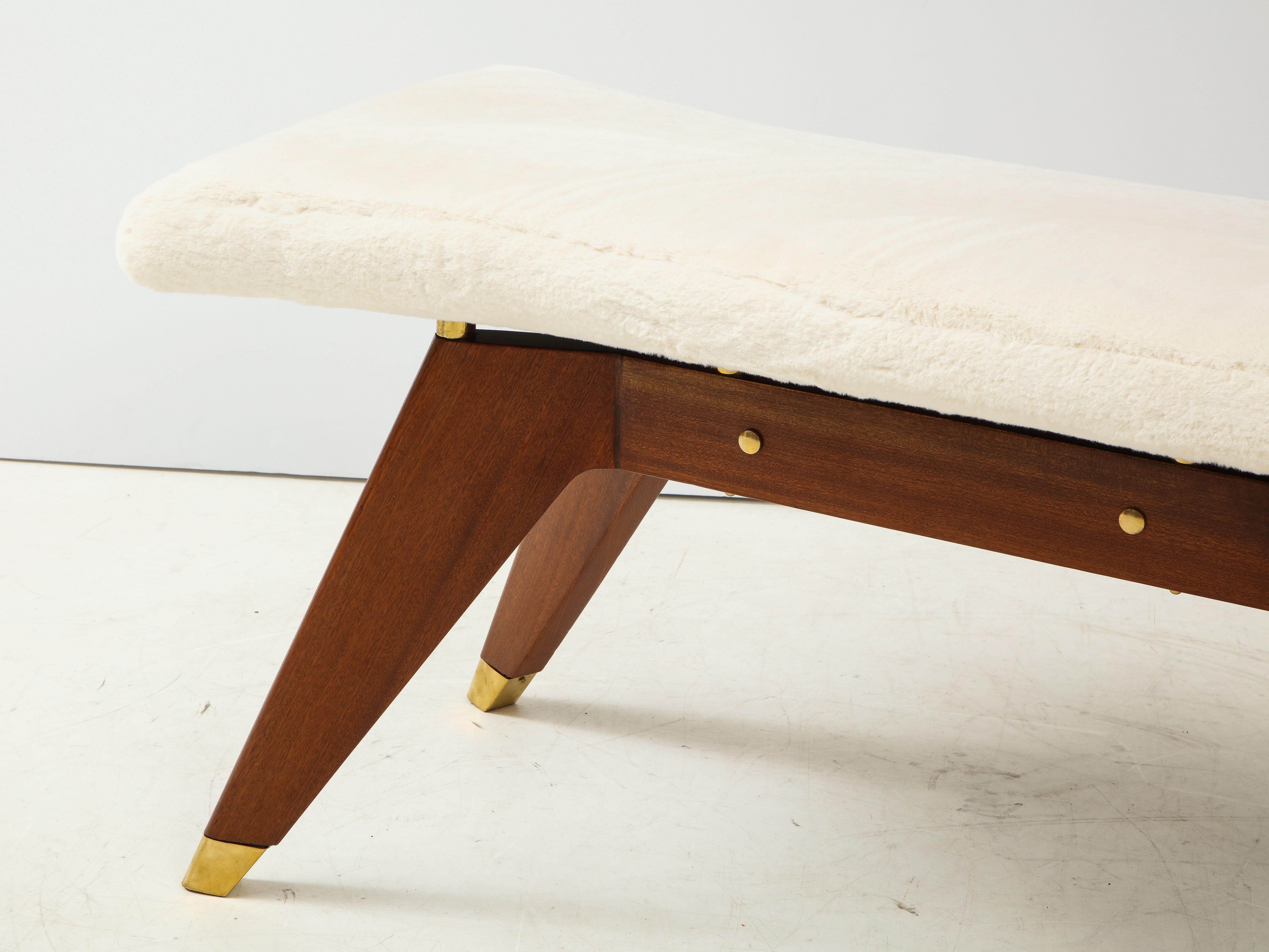 Italian Walnut and Brass Long Bench with Shaped Upholstered Seat In Good Condition For Sale In New York, NY