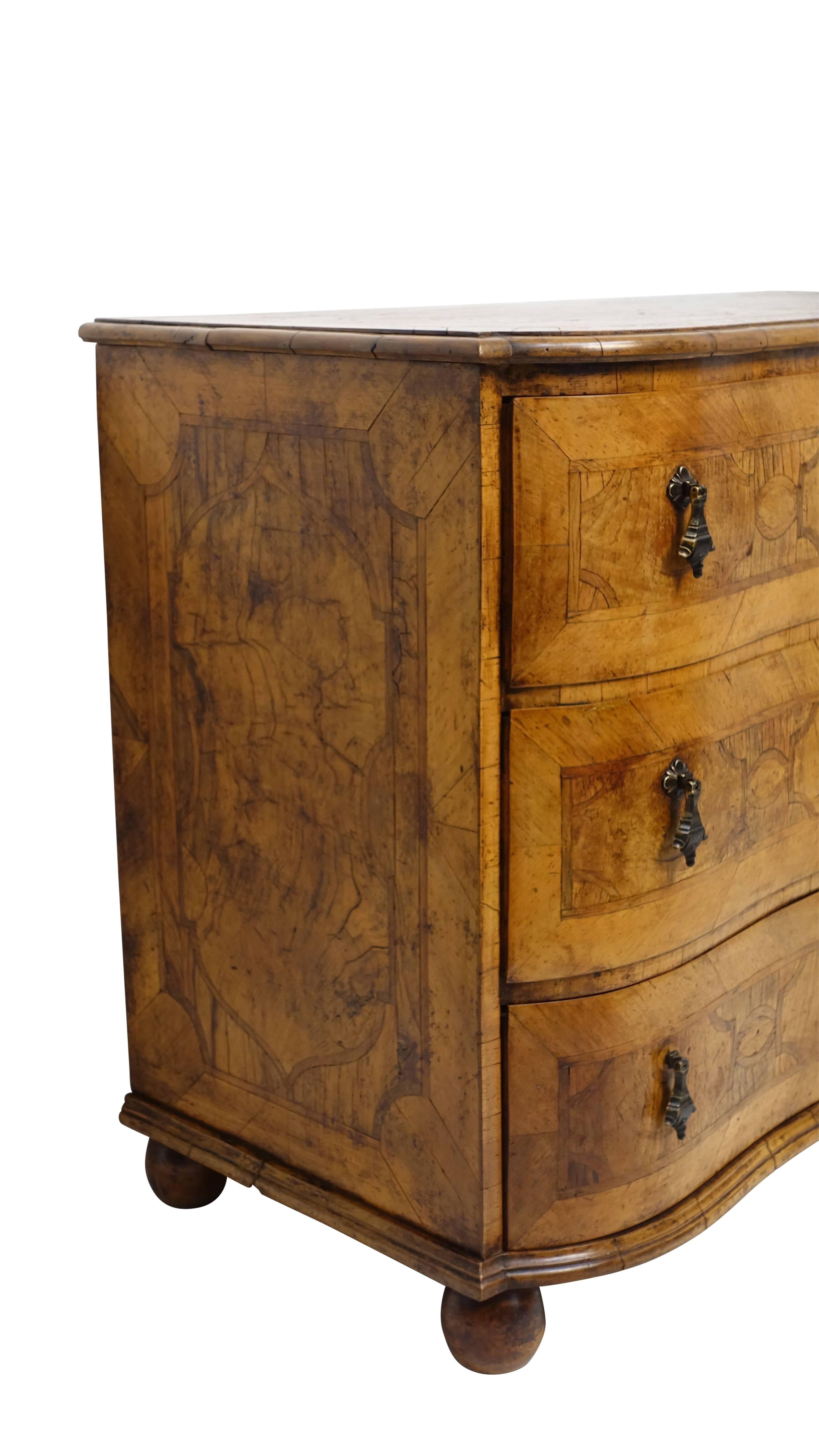 Italian Walnut and Olivewood Inlaid Chest of Drawers 1
