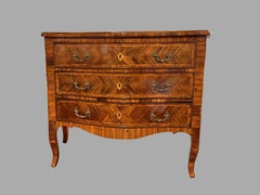 Italienische Nussbaum und Palisander Rokoko Zeitraum 3 Schublade Kommode CIRCA 1790