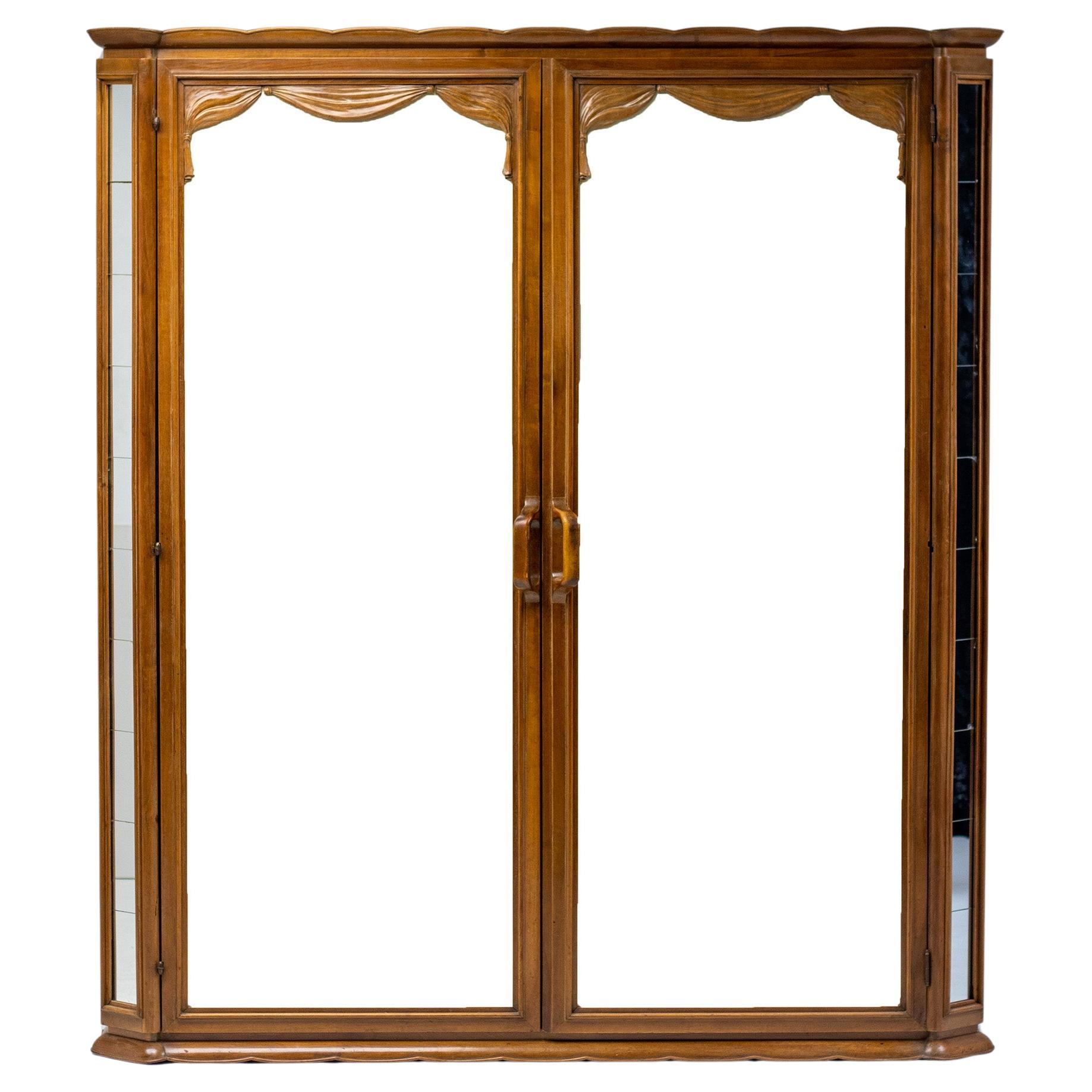 Armoire italienne en noyer