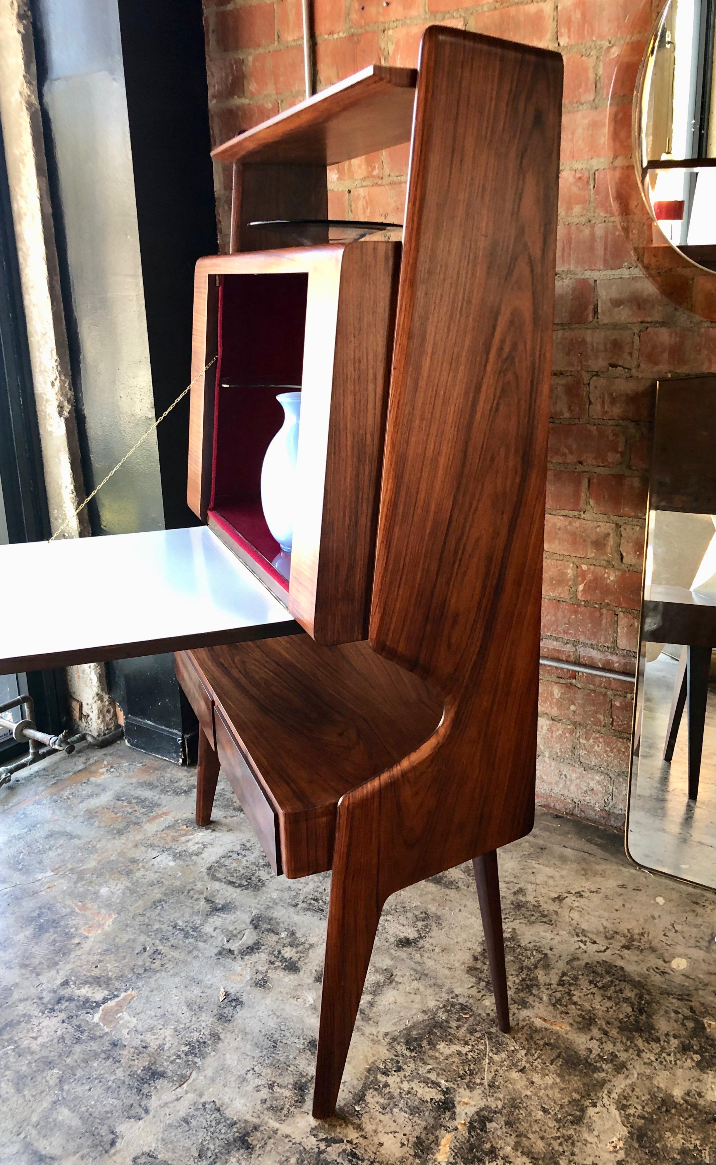 Italian Walnut Bar Cabinet by Vittorio Dassi, 1950s In Excellent Condition In Los Angeles, CA