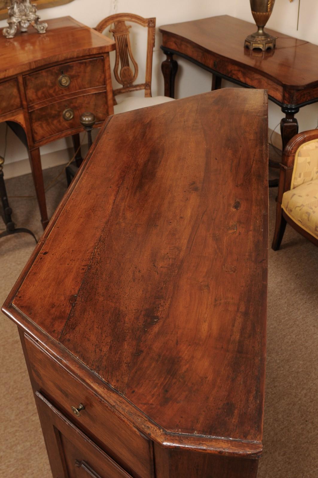 Italian Walnut Canted Crendenza, Early 19th Century 11
