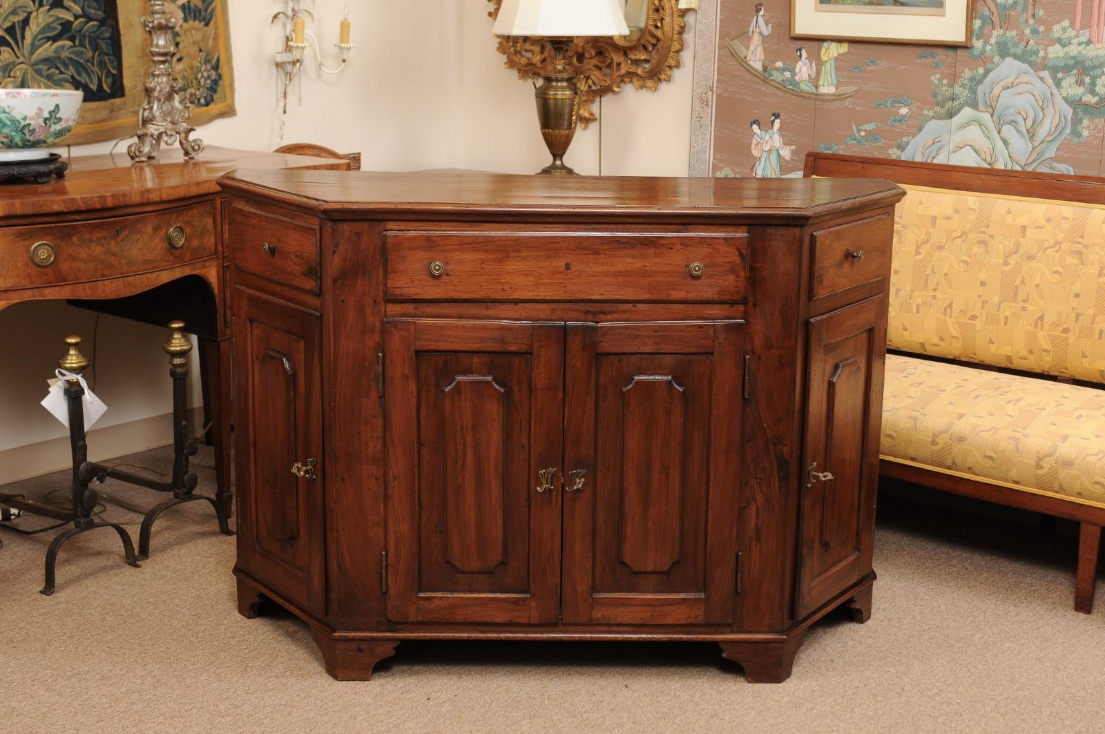 Italian Walnut Canted Crendenza, Early 19th Century 14