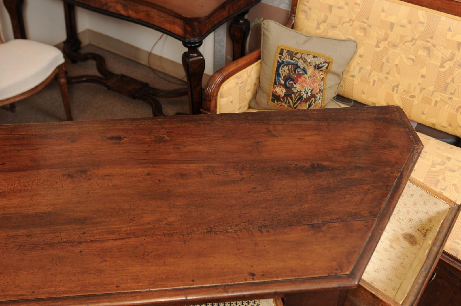 Italian Walnut Canted Crendenza, Early 19th Century 3