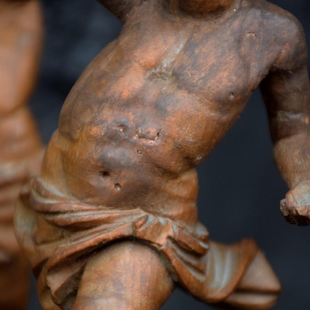 Italian Walnut Carved Miniature Putti, circa 1780-1800 2